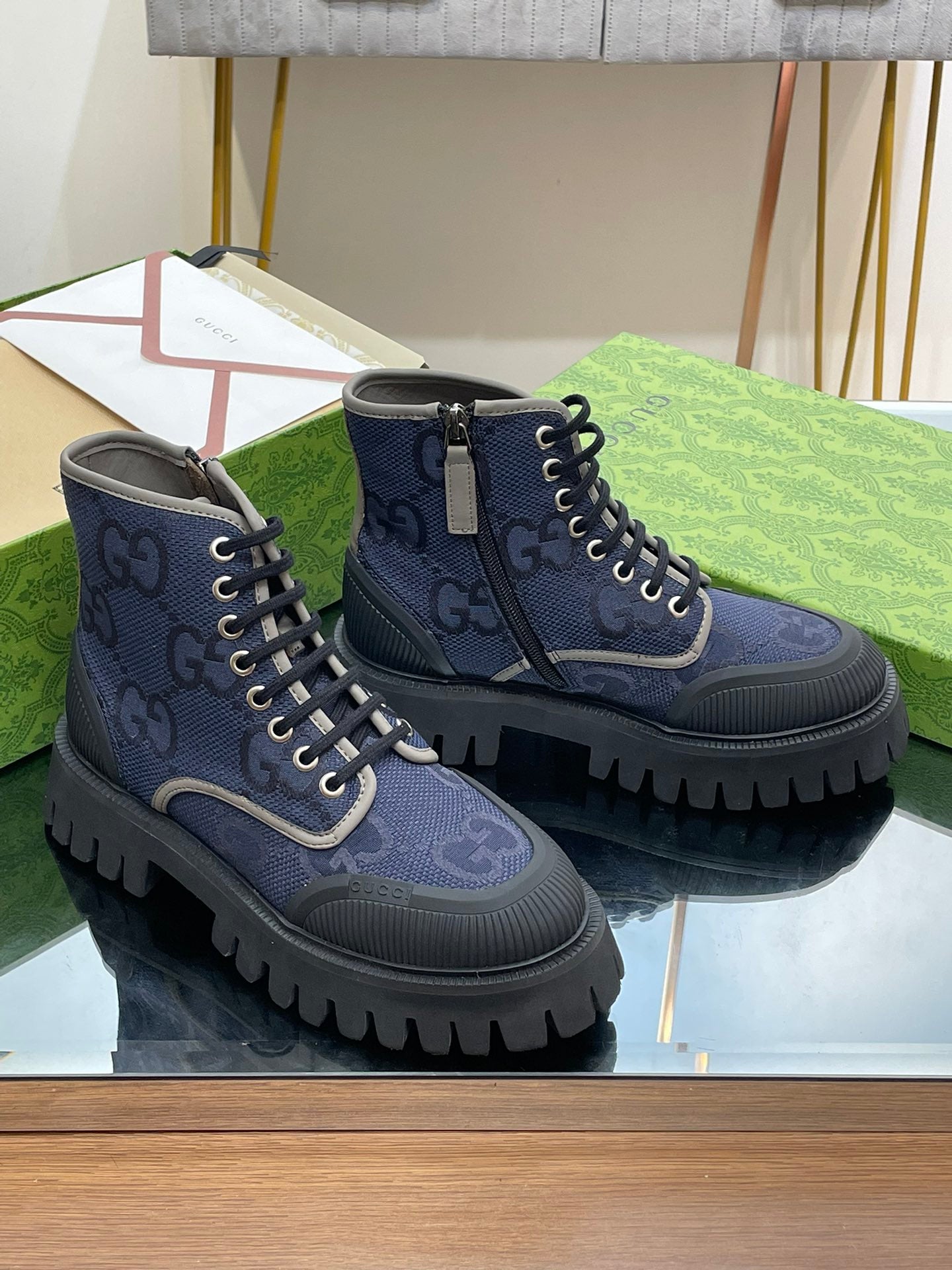 Gucci-067Shoes