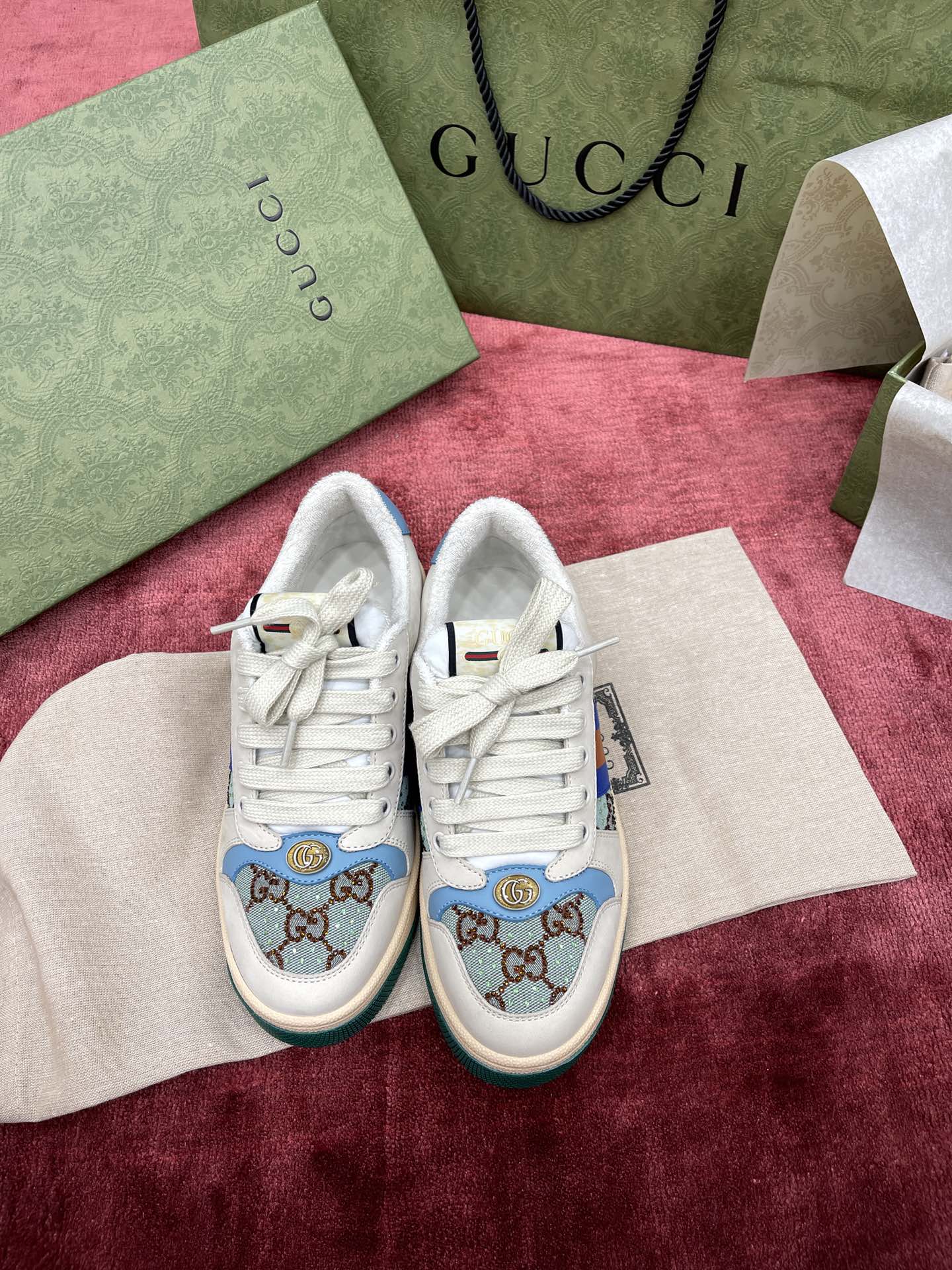 Gucci-070Shoes