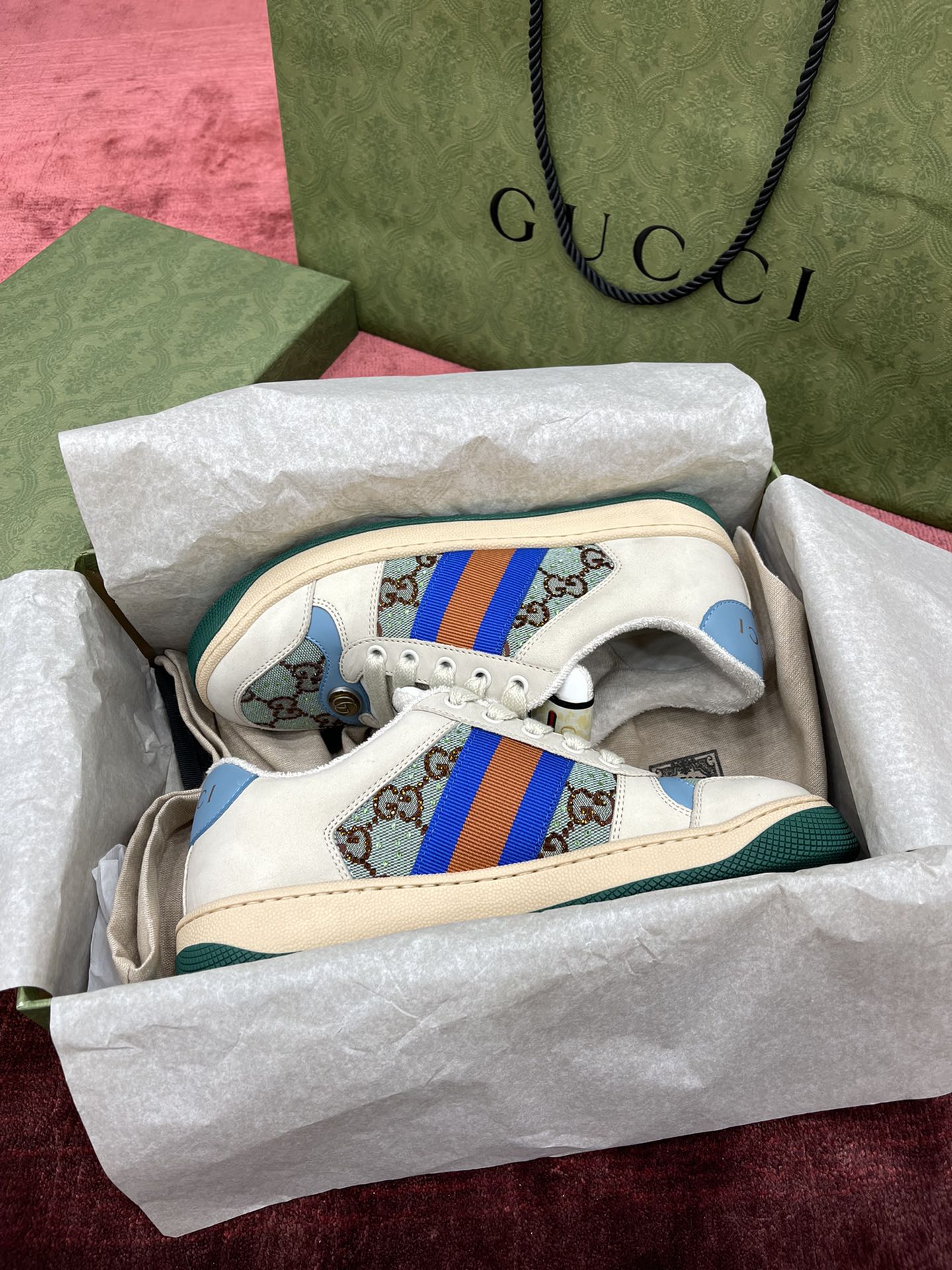 Gucci-070Shoes