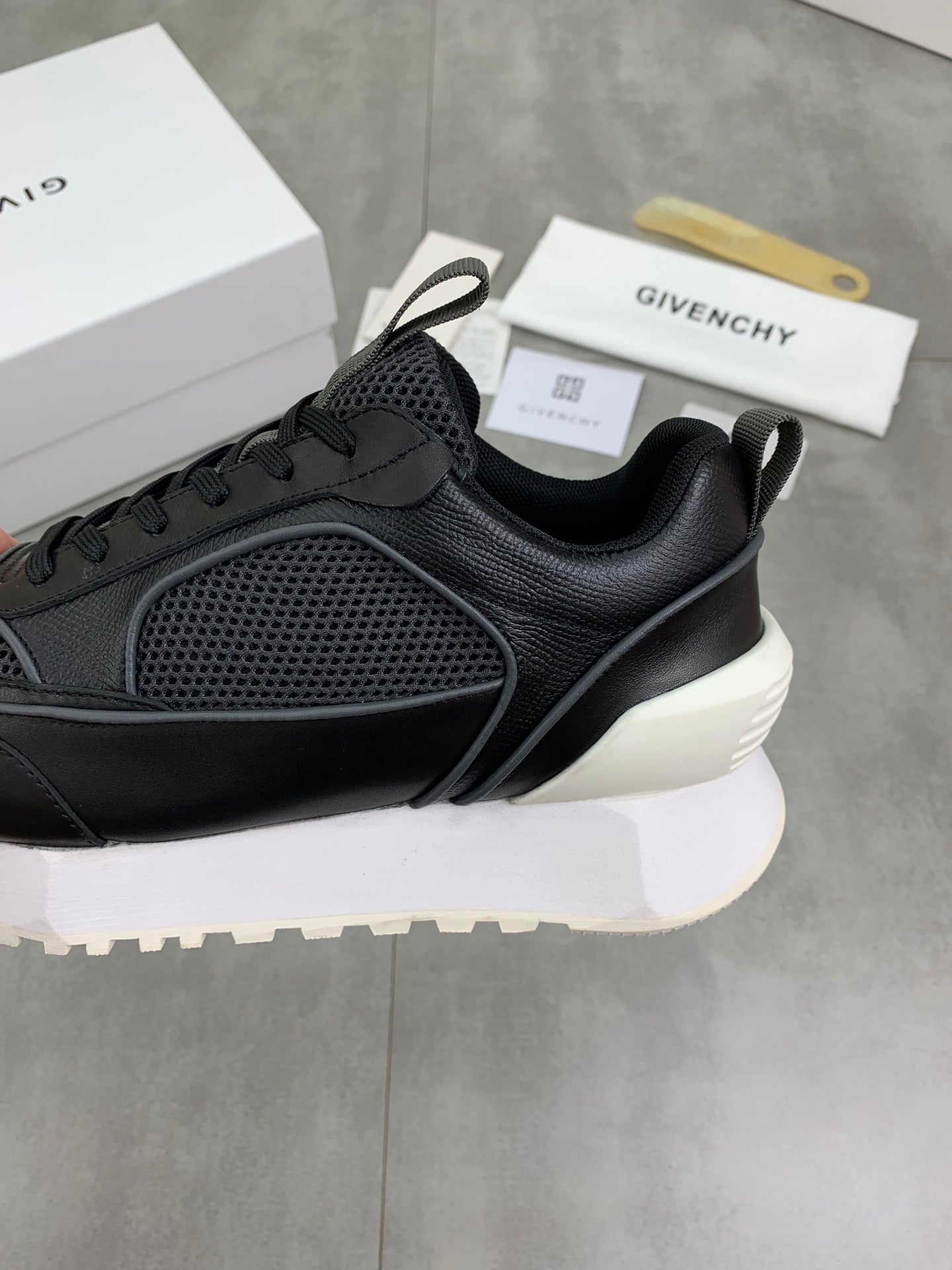 LV-154shoes