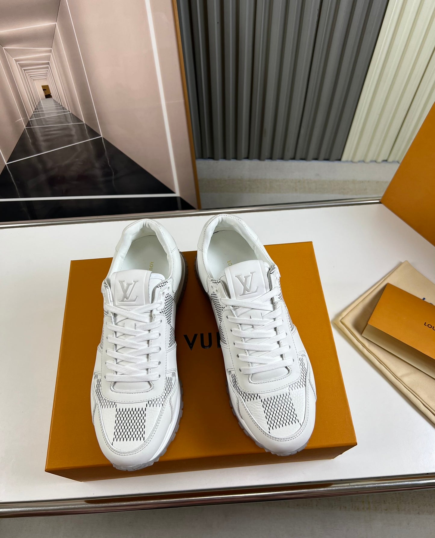 LV-157shoes