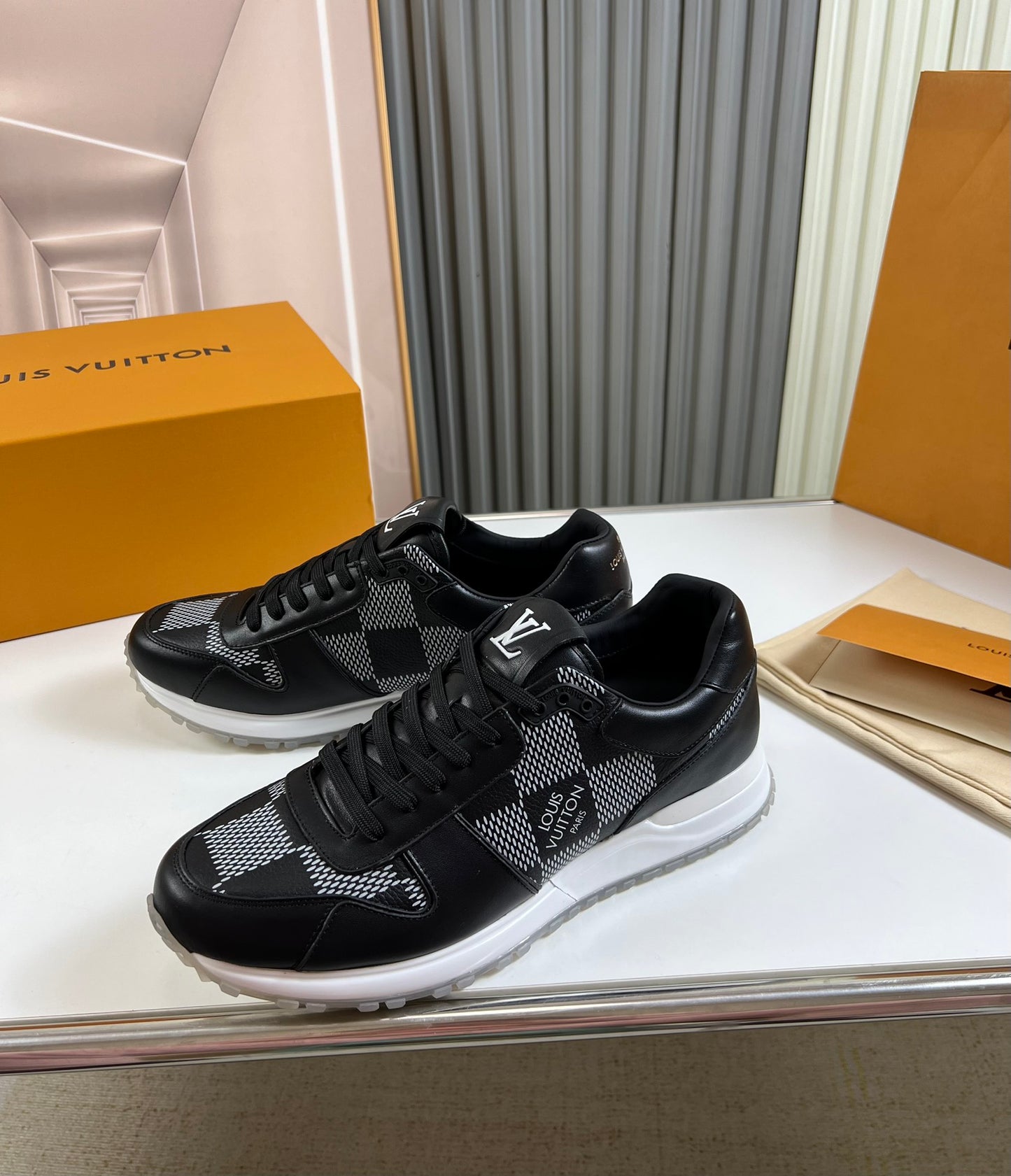 LV-159shoes