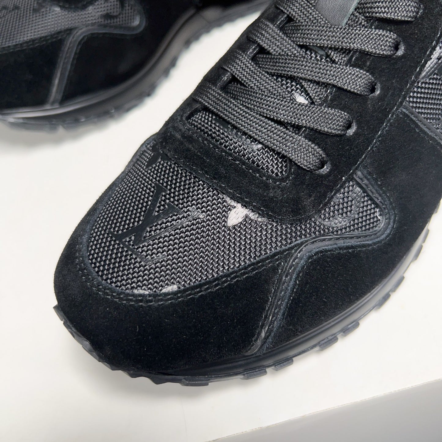LV-168shoes