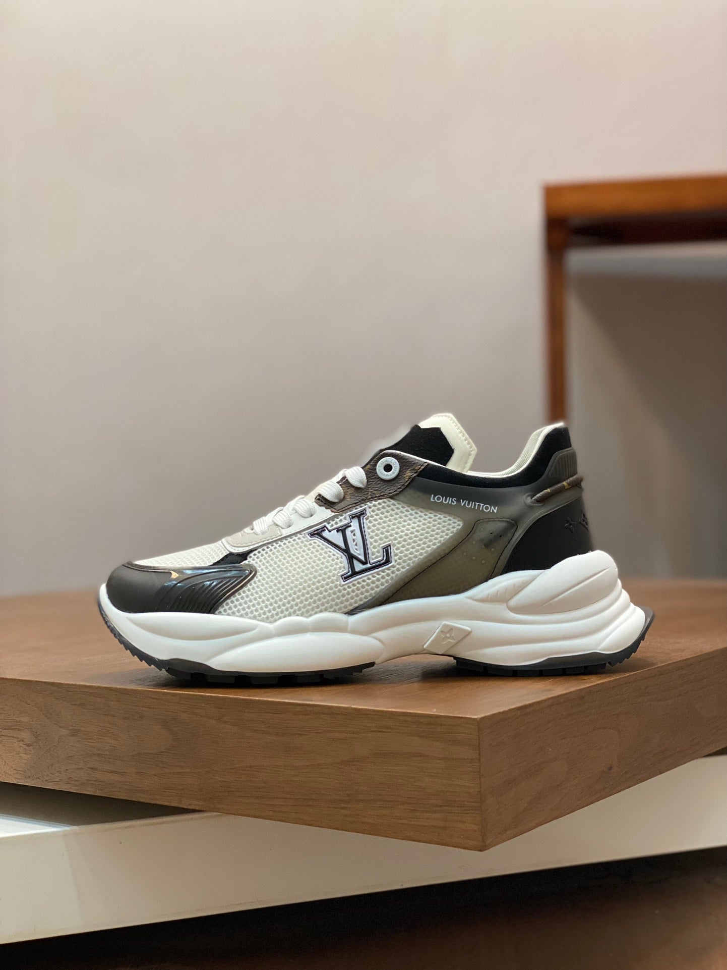 LV-172shoes