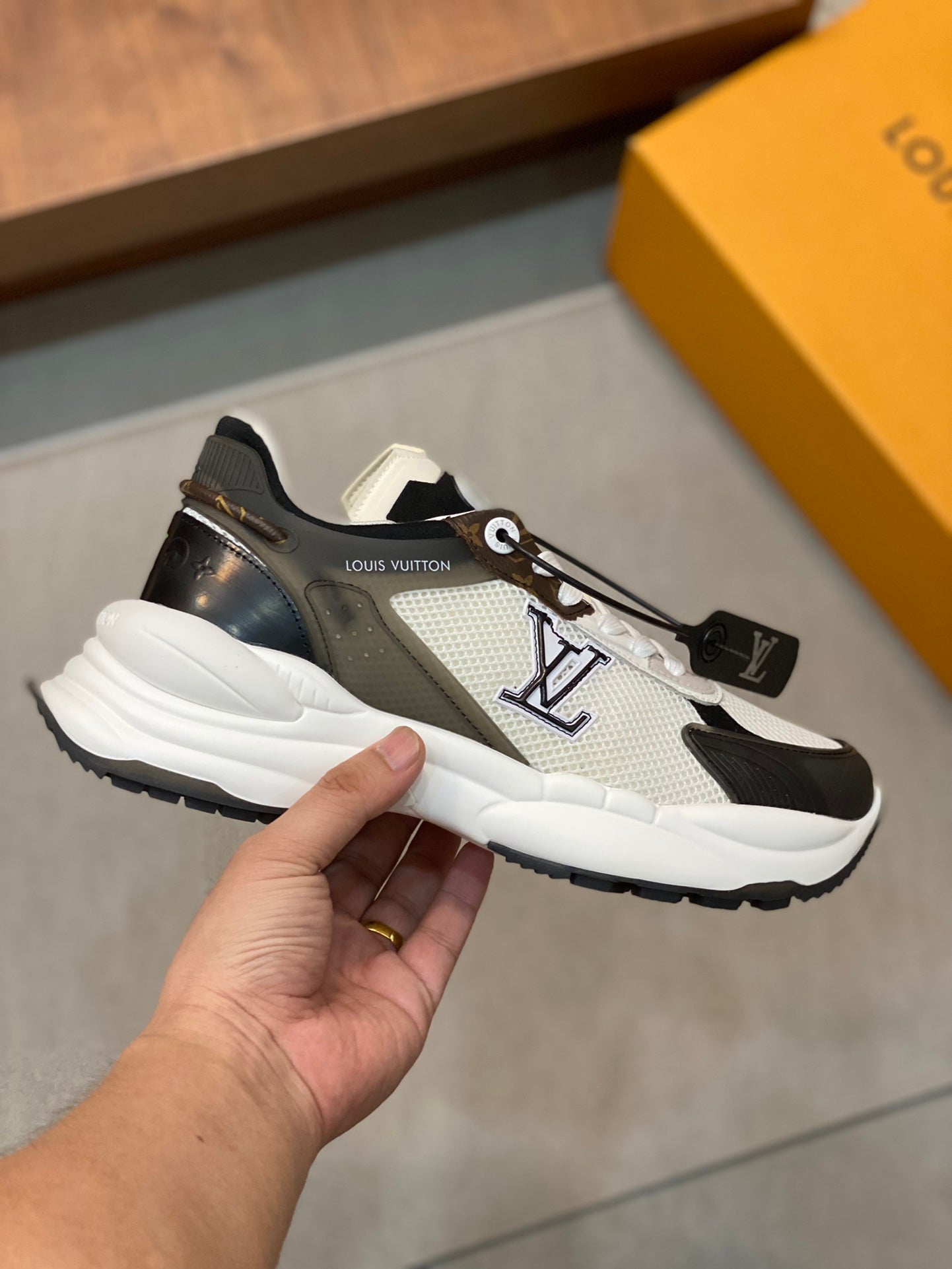 LV-172shoes