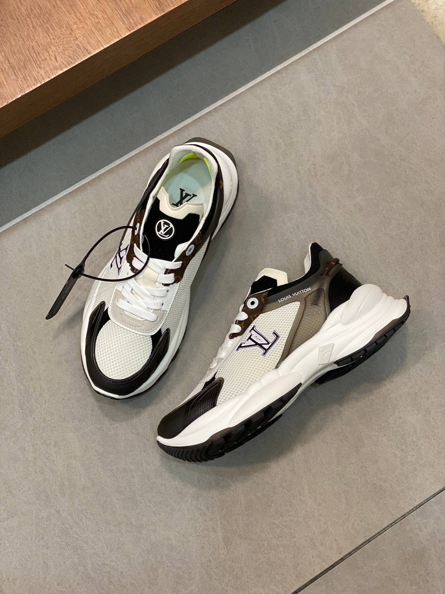 LV-172shoes