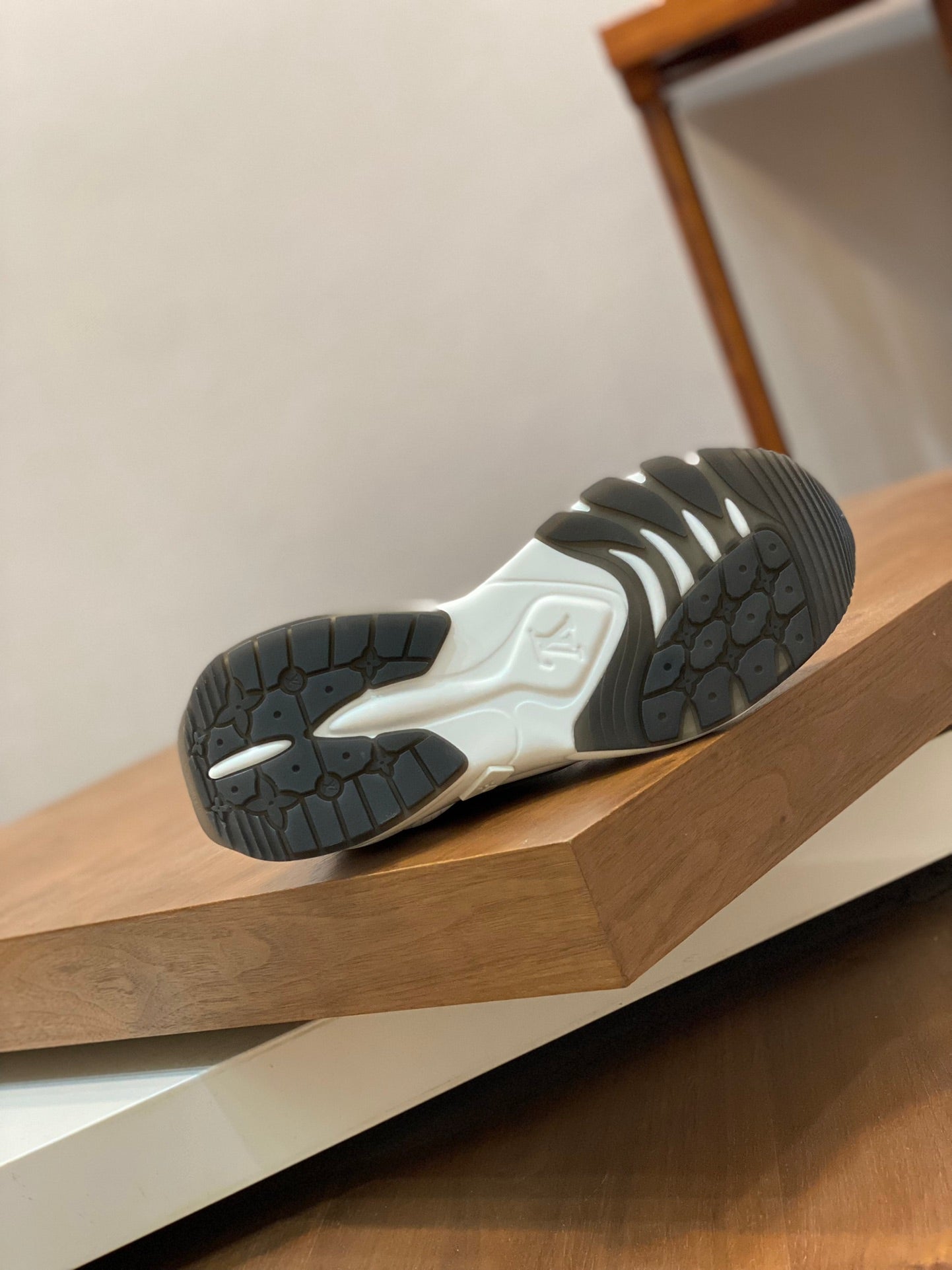 LV-172shoes