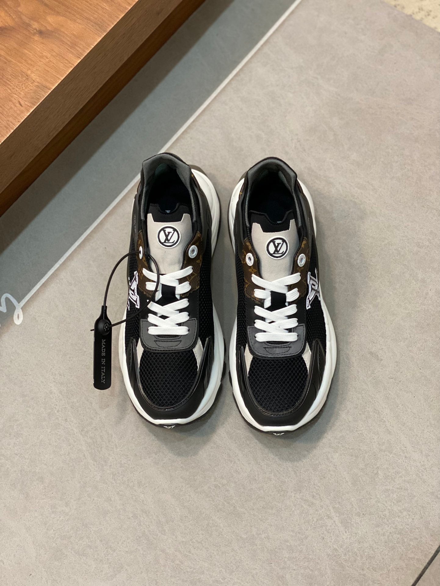 LV-174shoes