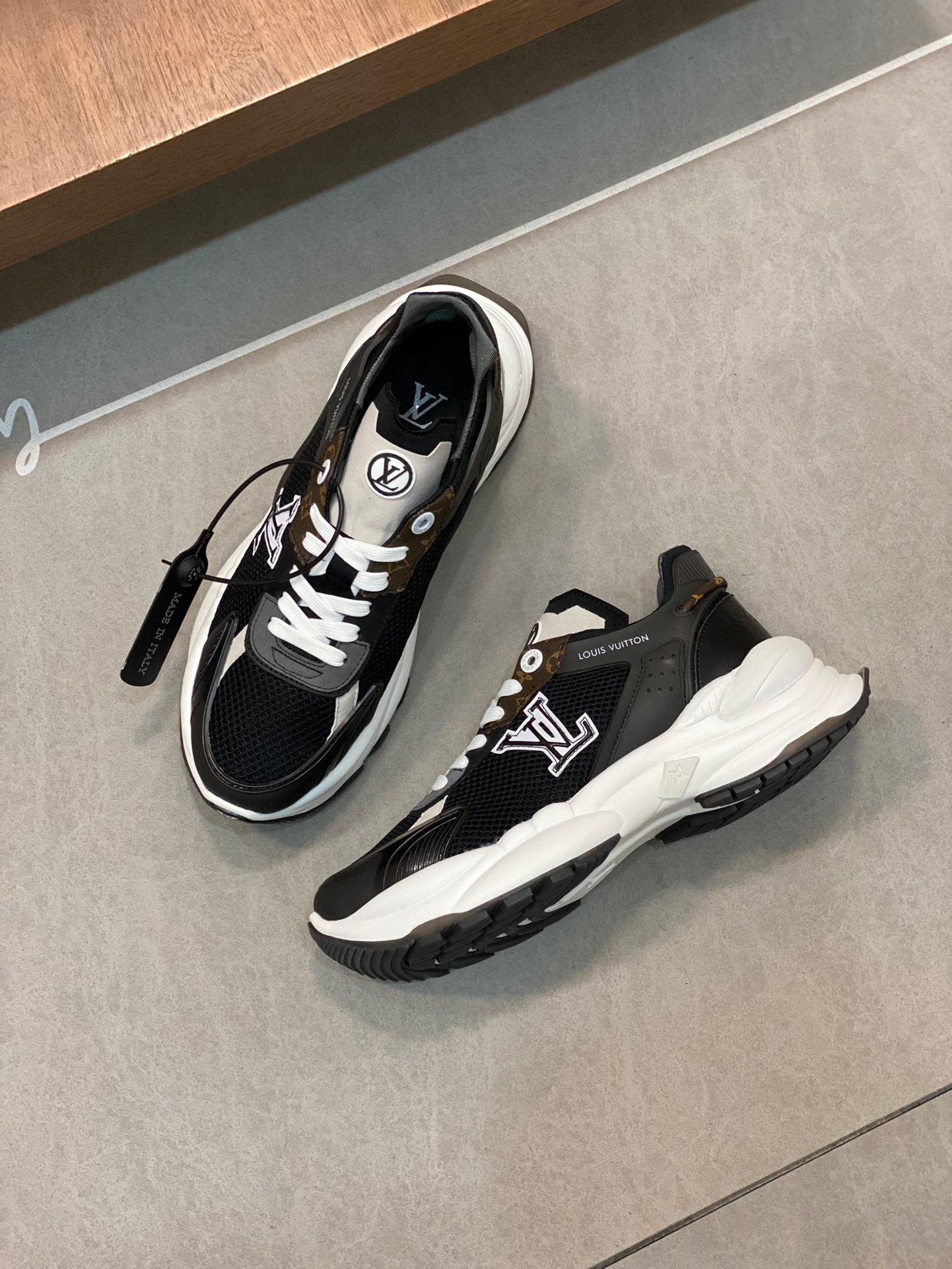 LV-174shoes