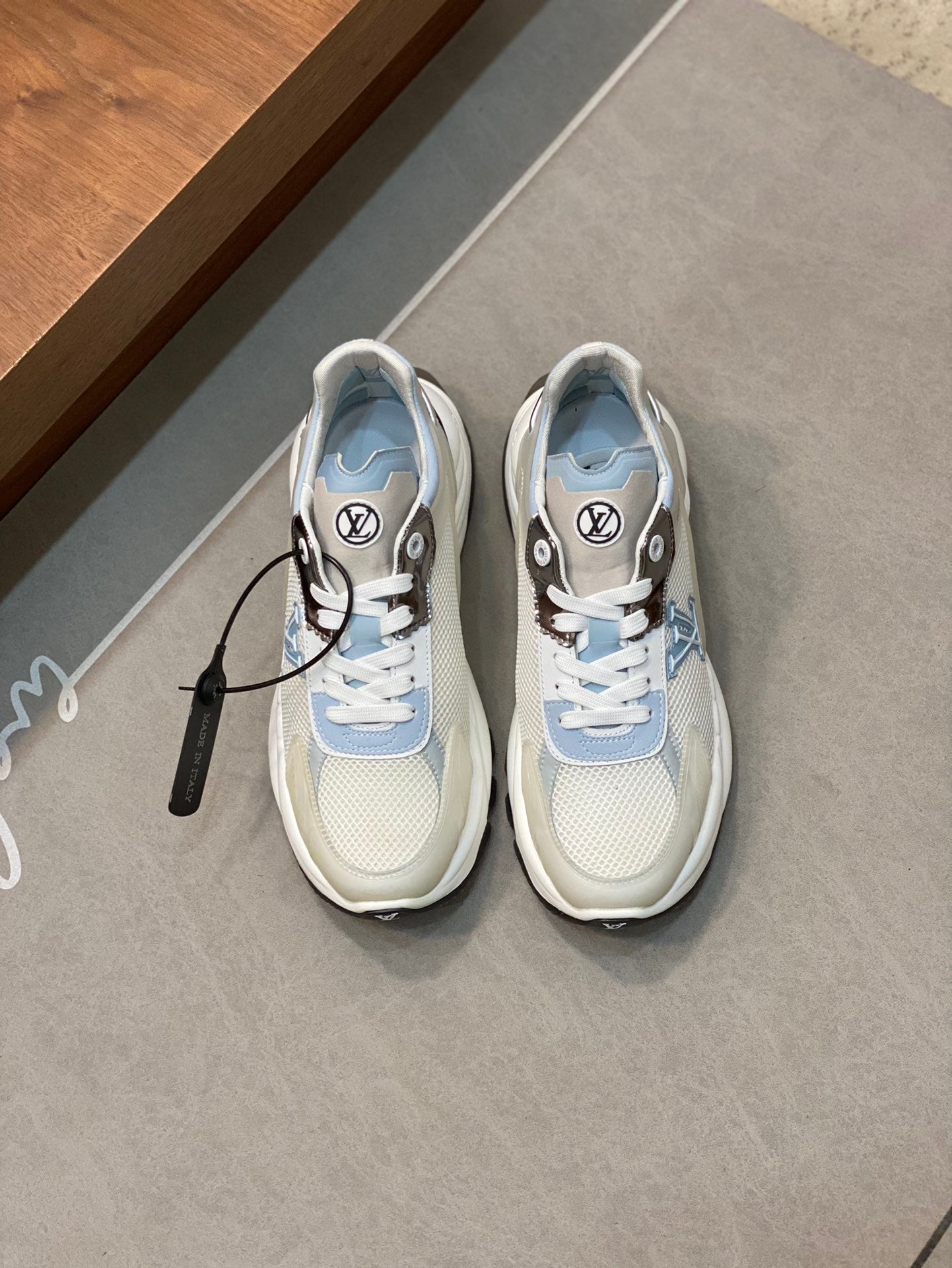 LV-175shoes