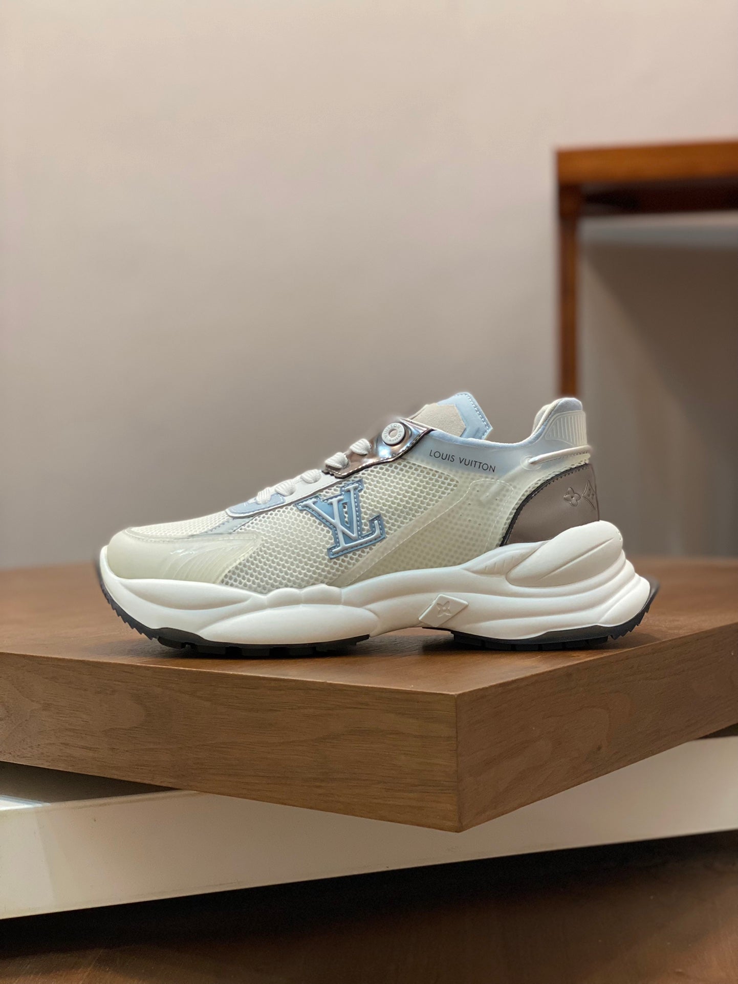 LV-175shoes