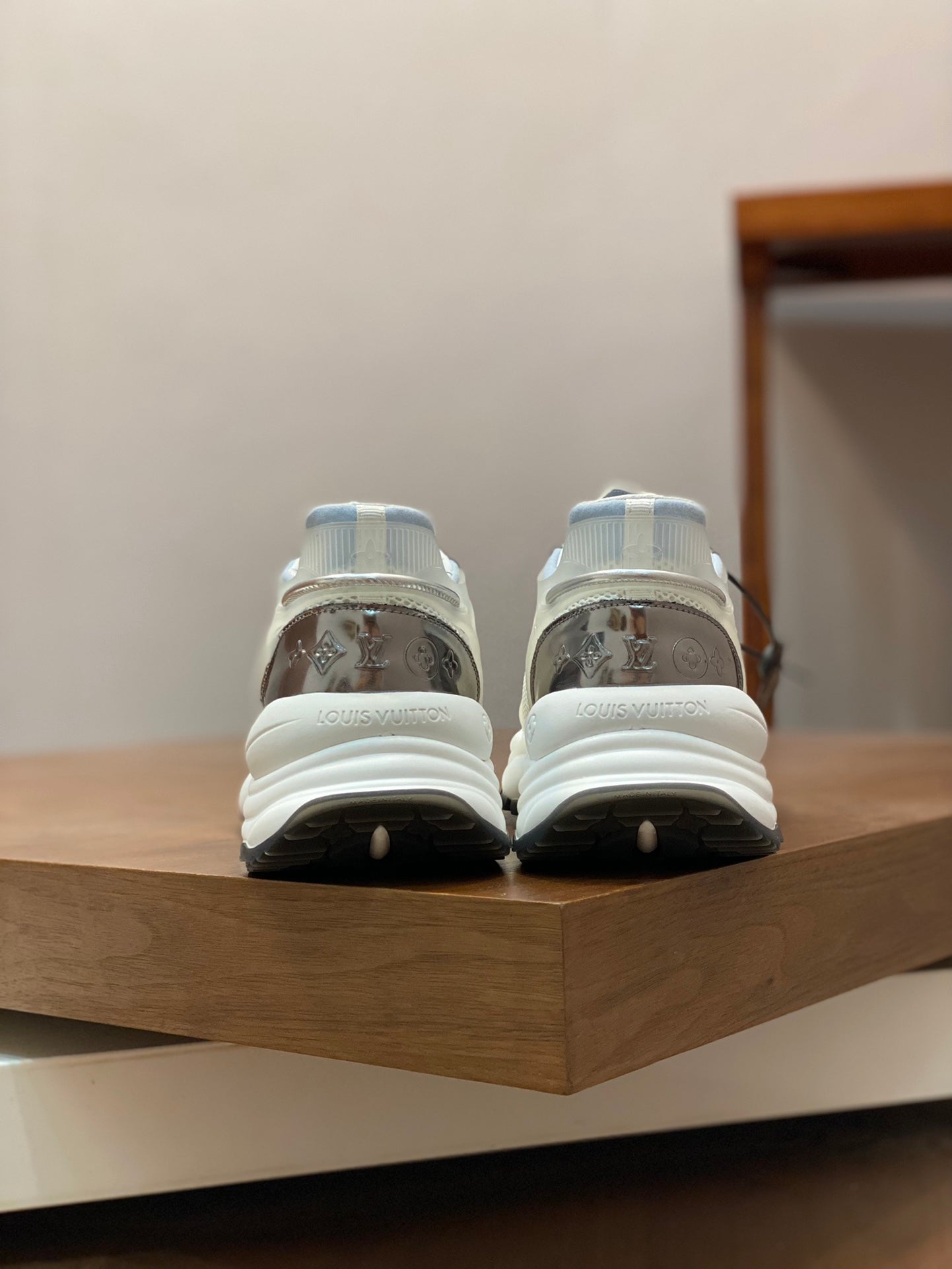 LV-175shoes