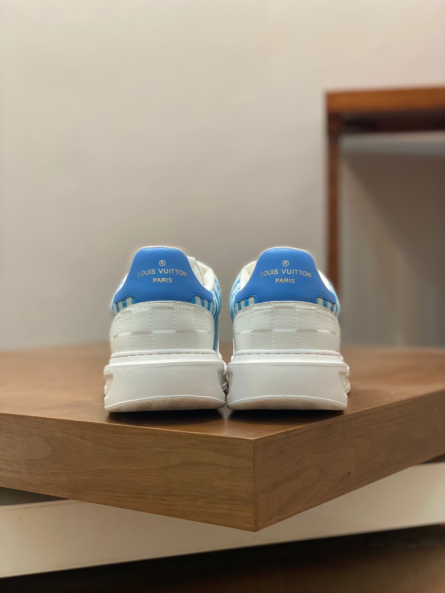 LV-176shoes
