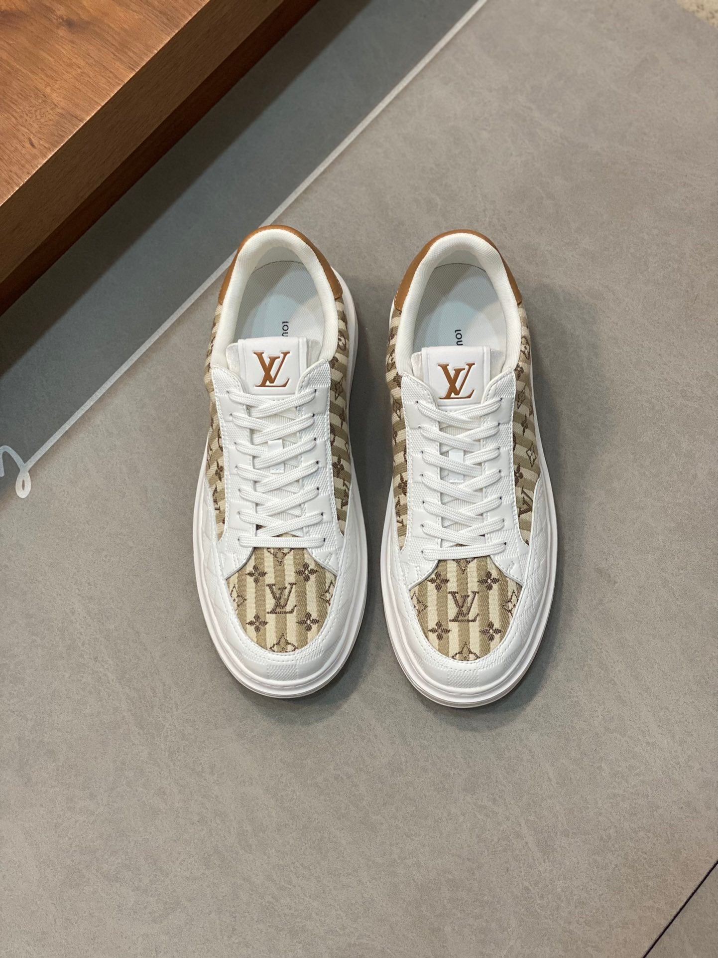 LV-177shoes
