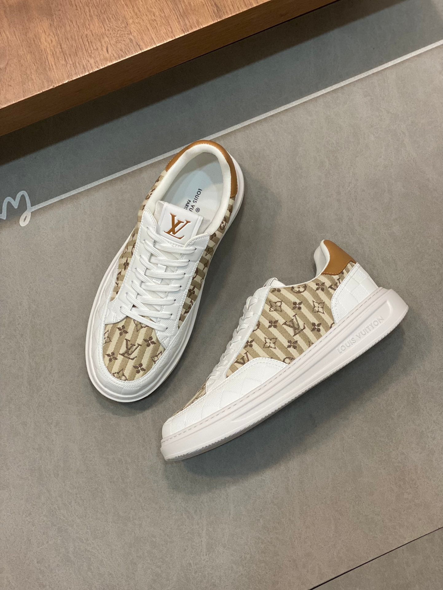 LV-177shoes