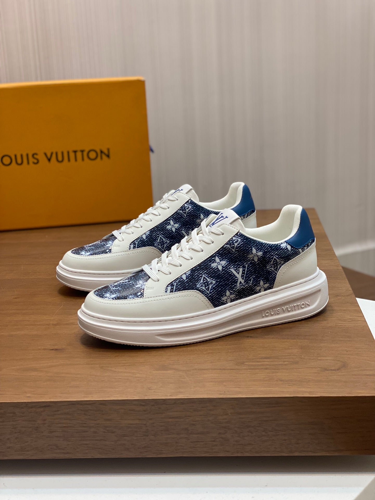 LV-178shoes
