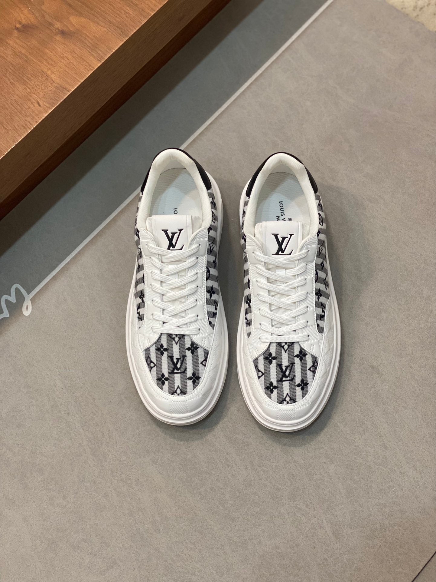 LV-179shoes