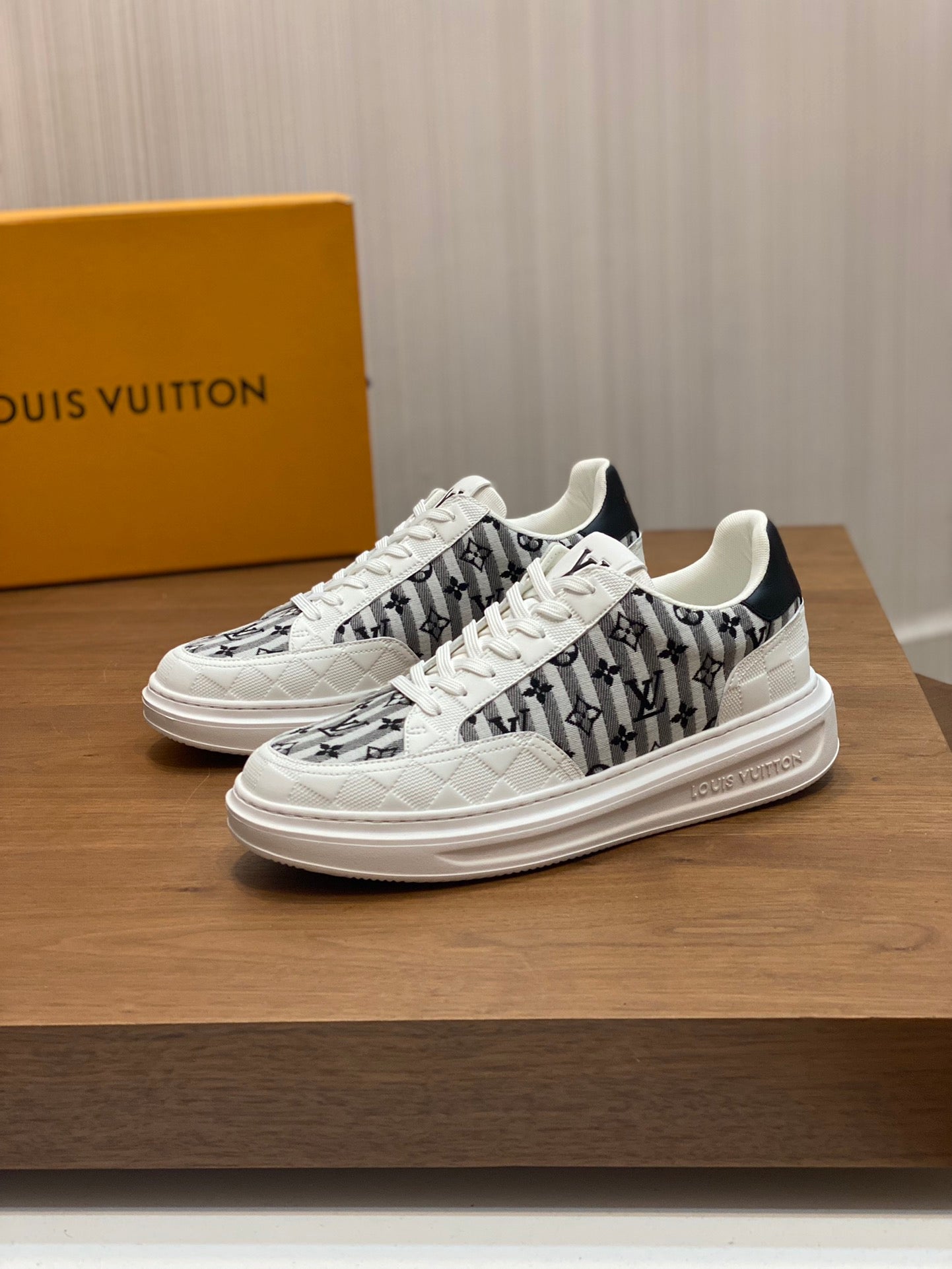 LV-179shoes