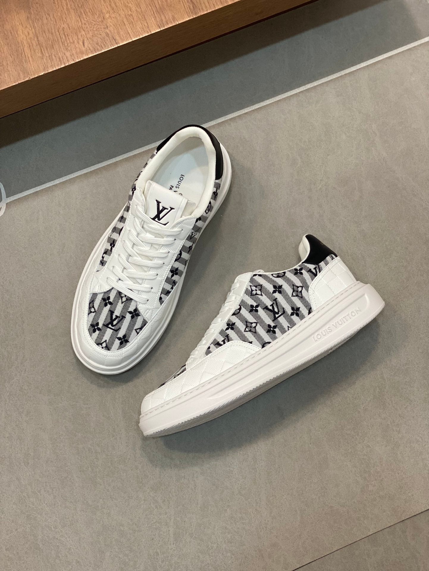 LV-179shoes