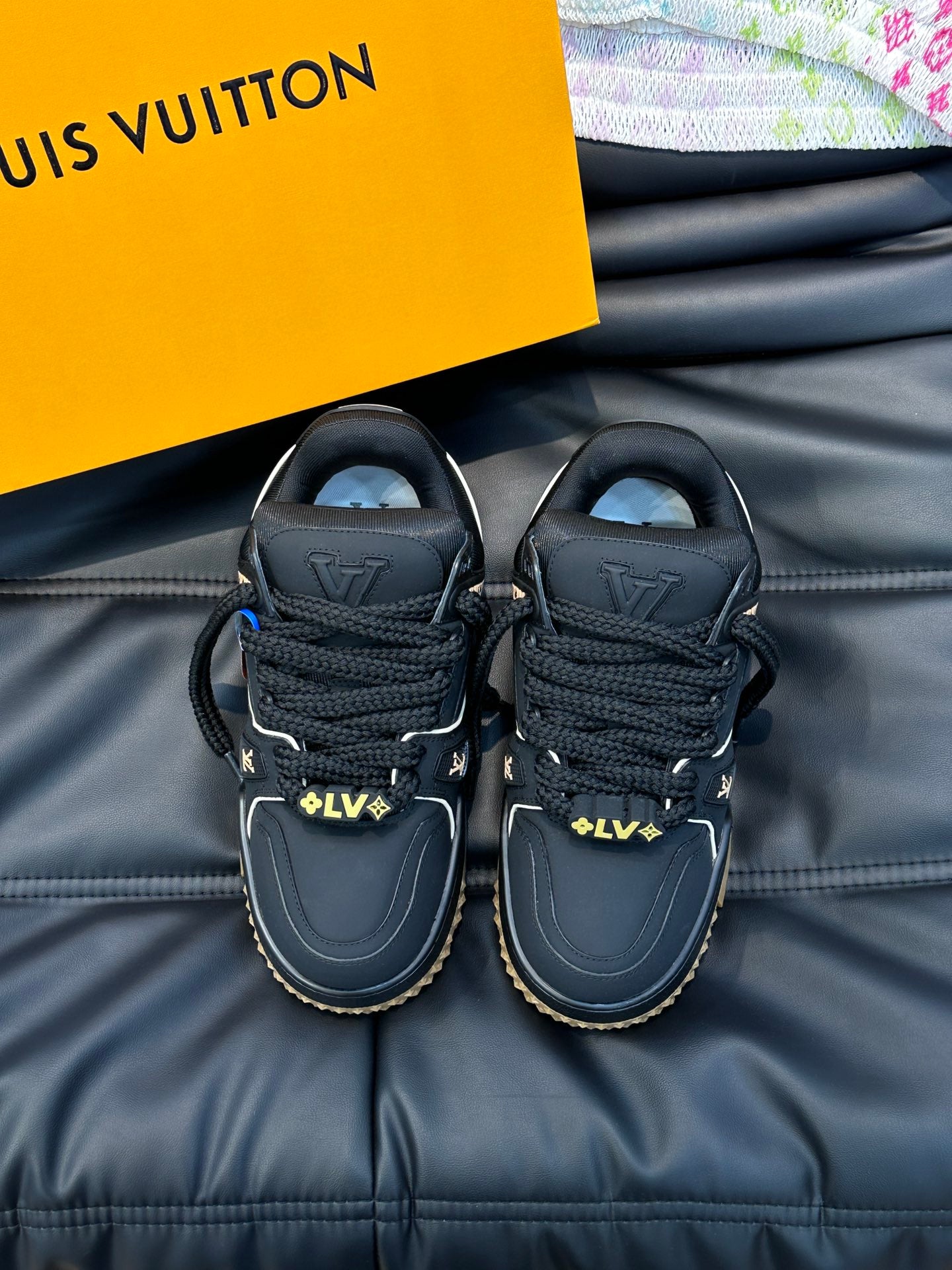 LV-180shoes