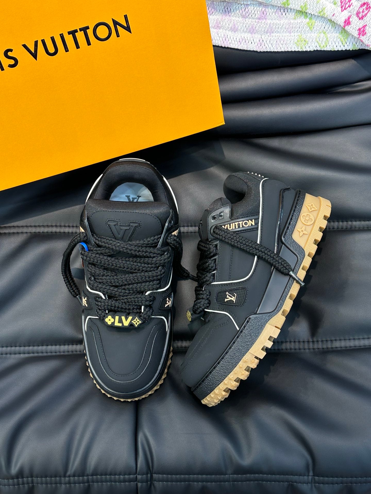 LV-180shoes