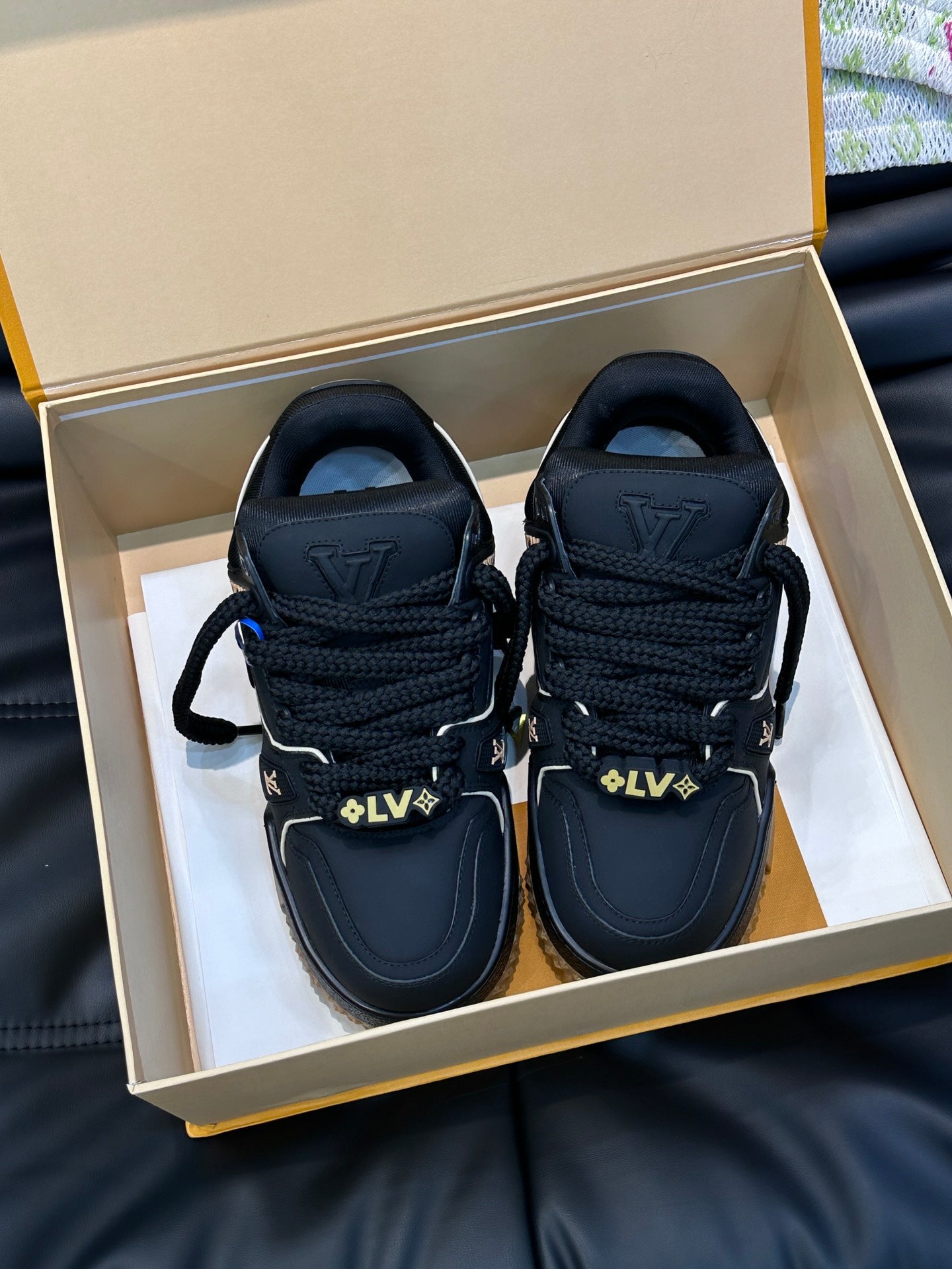 LV-180shoes