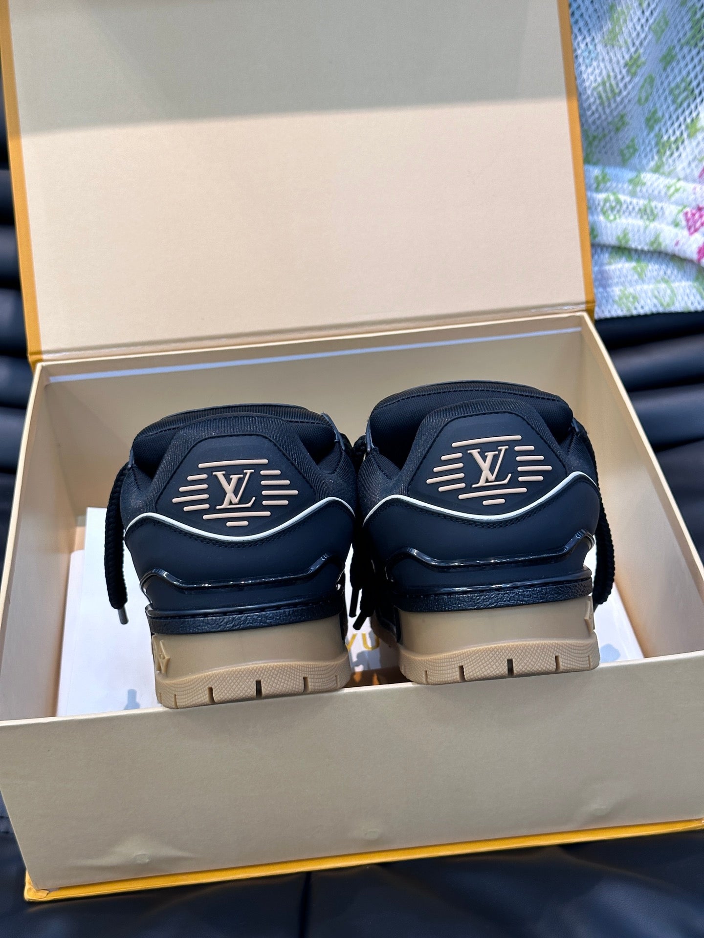 LV-180shoes