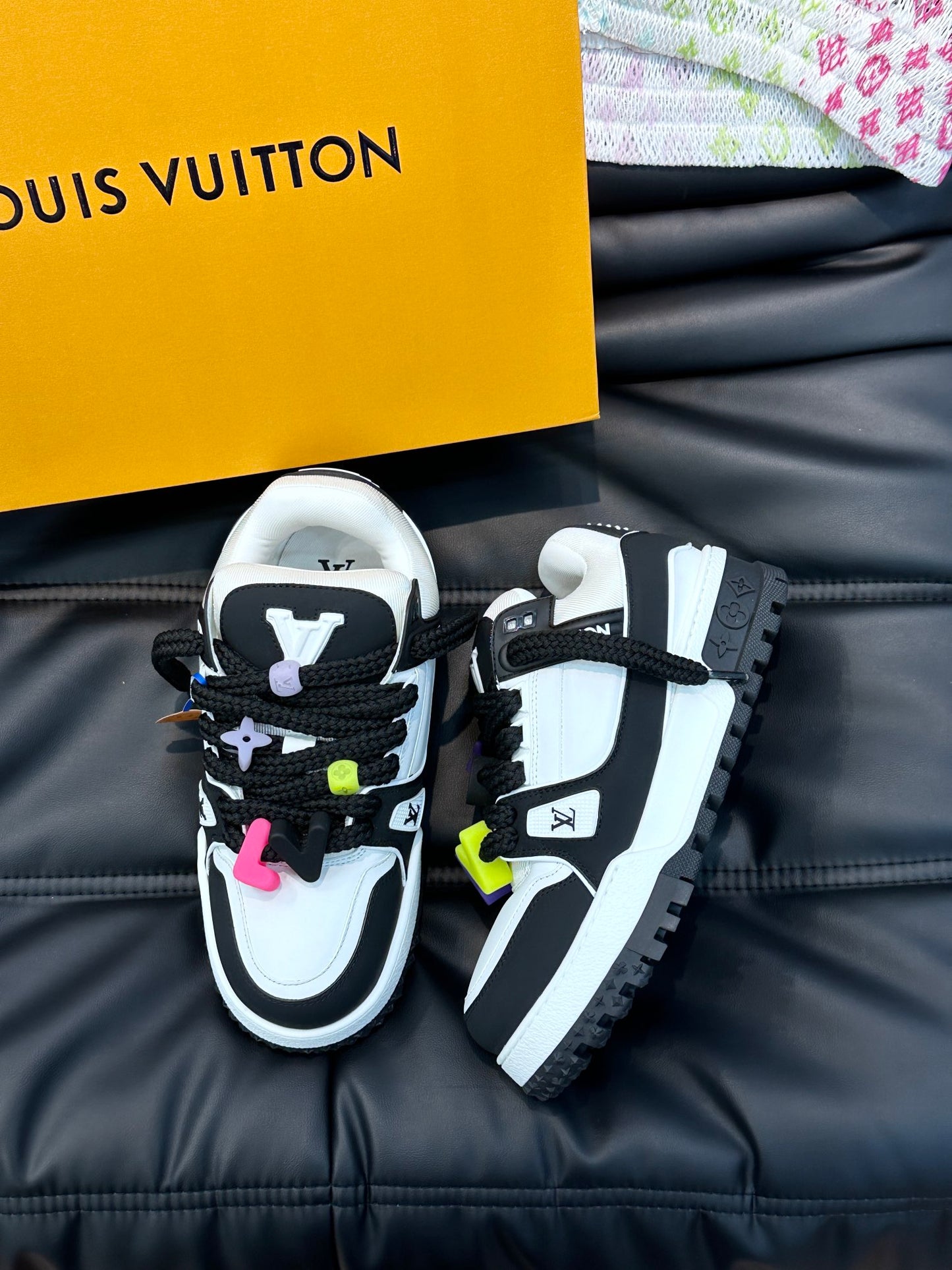 LV-182shoes