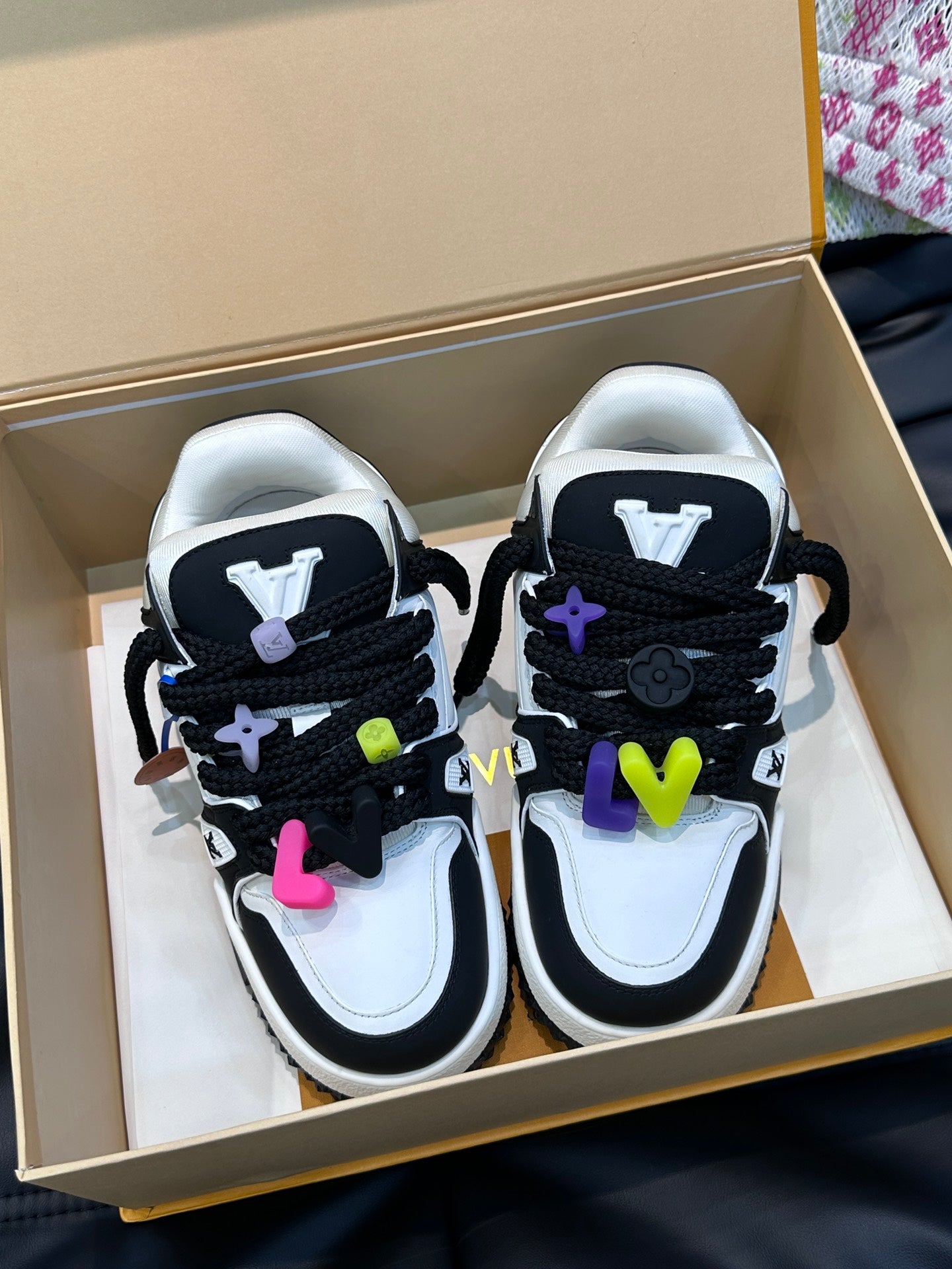LV-182shoes