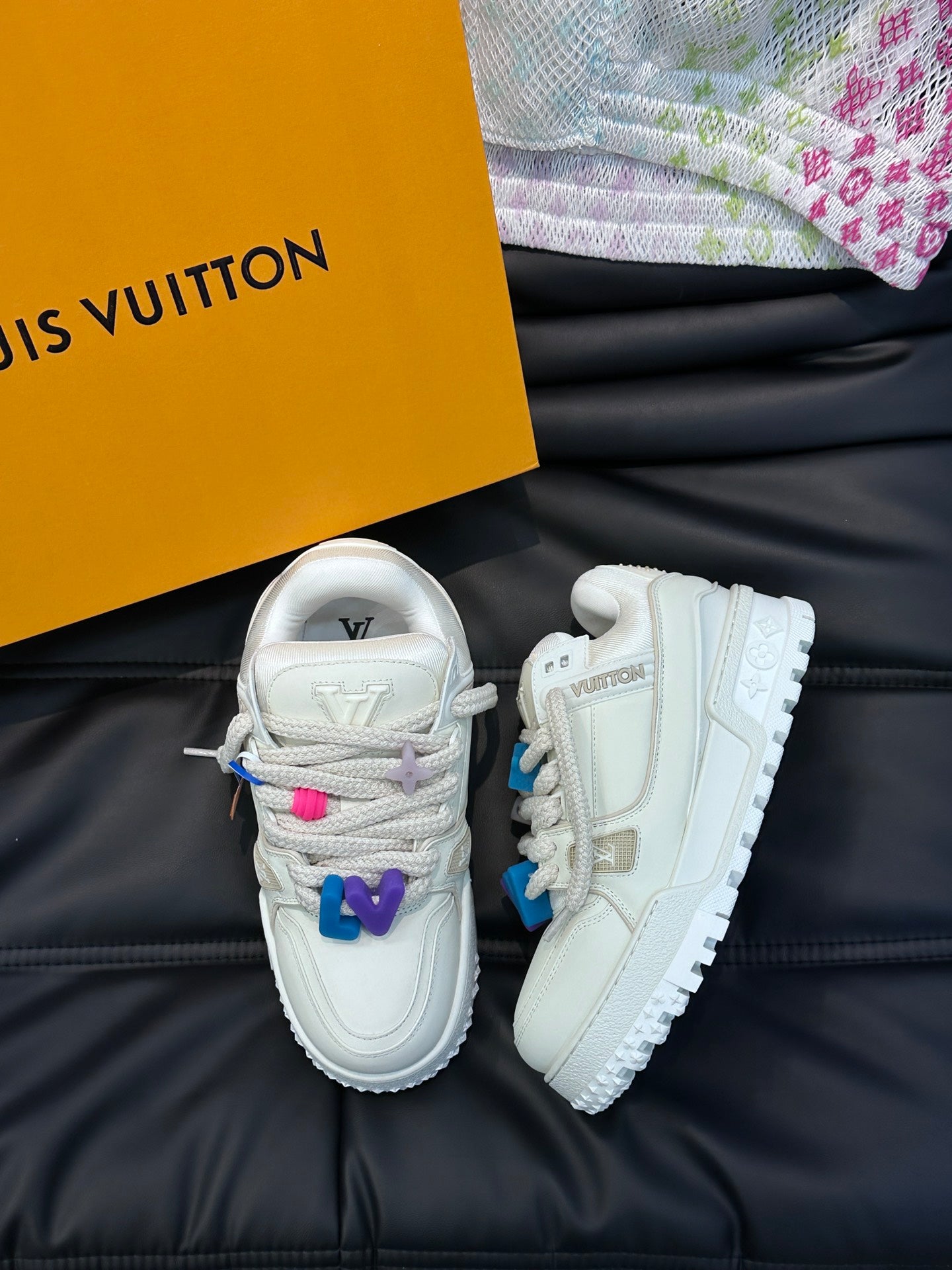 LV-183shoes
