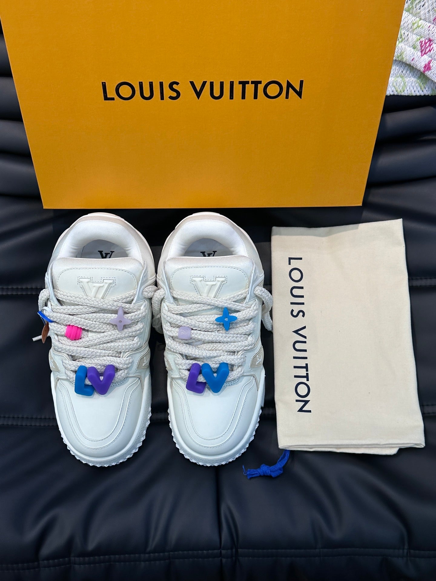 LV-183shoes