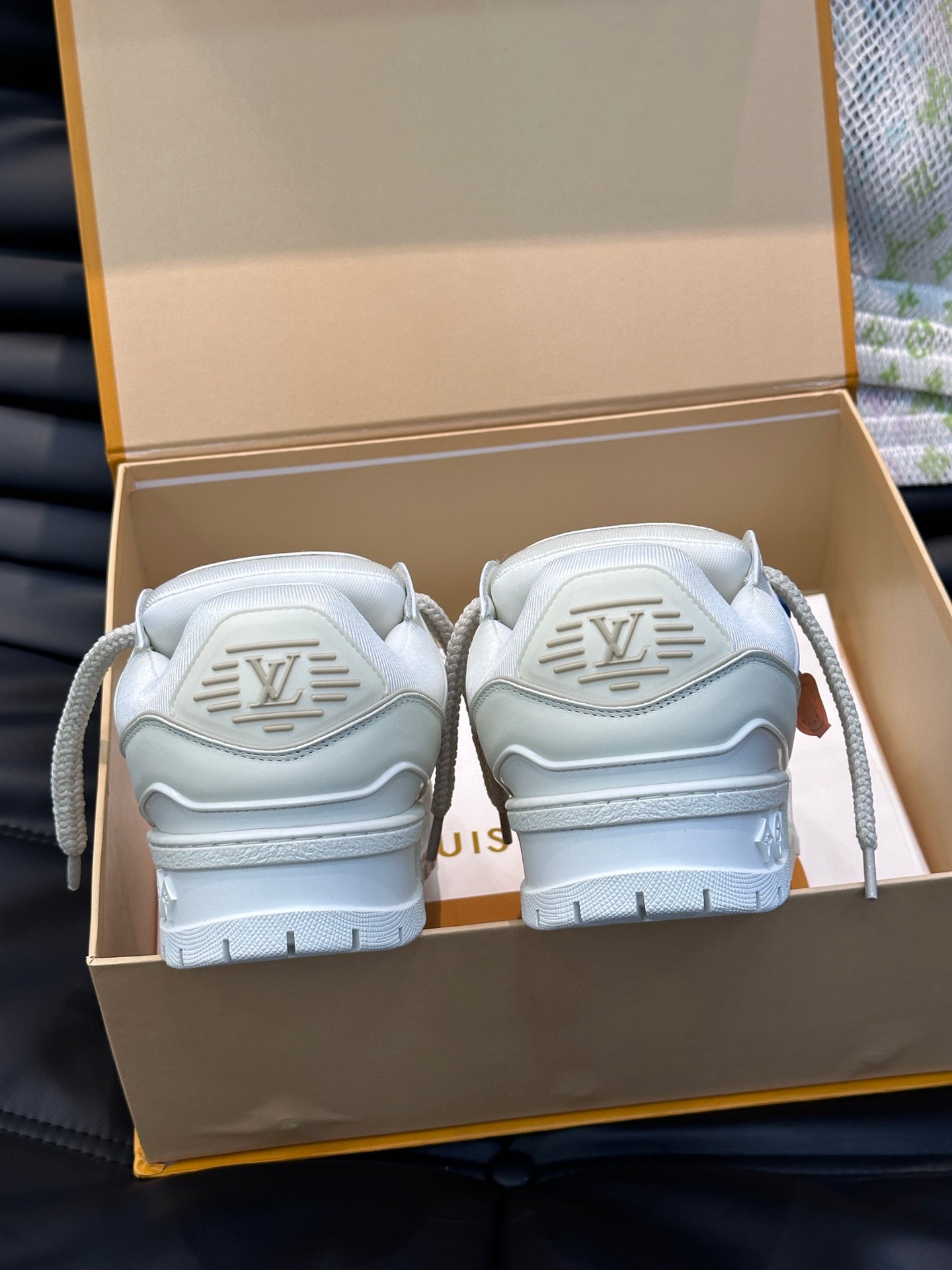 LV-183shoes
