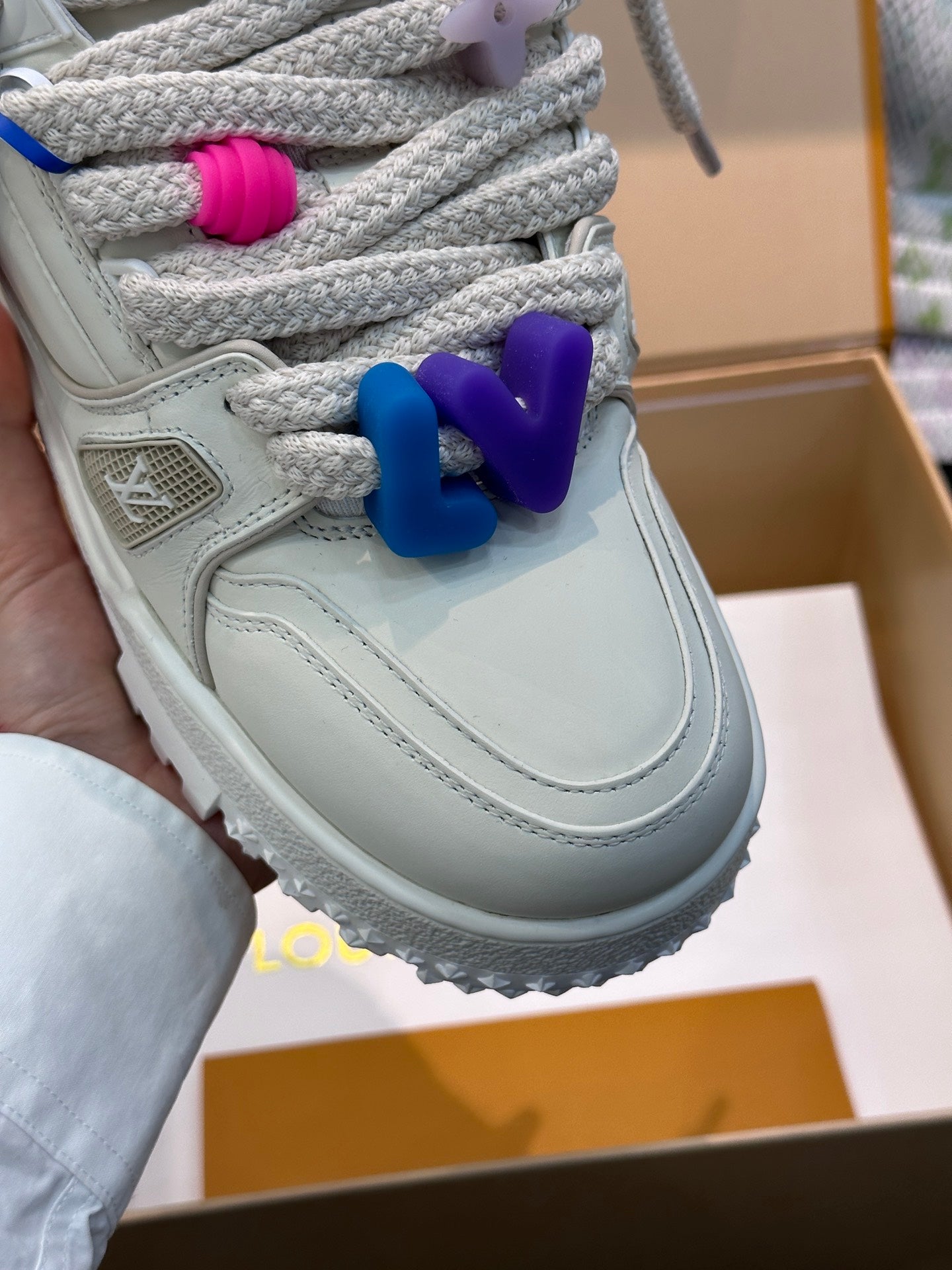 LV-183shoes