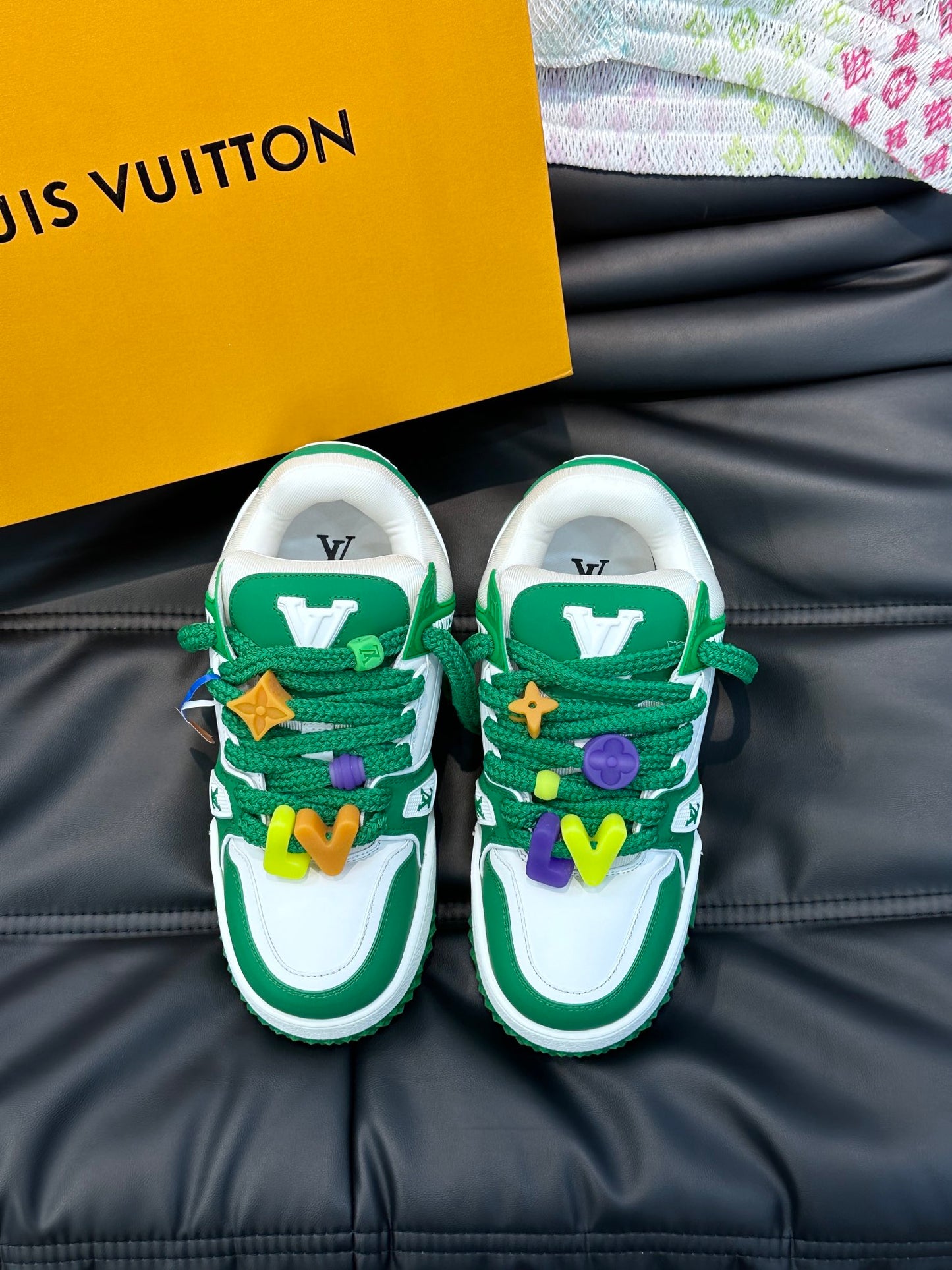 LV-184shoes