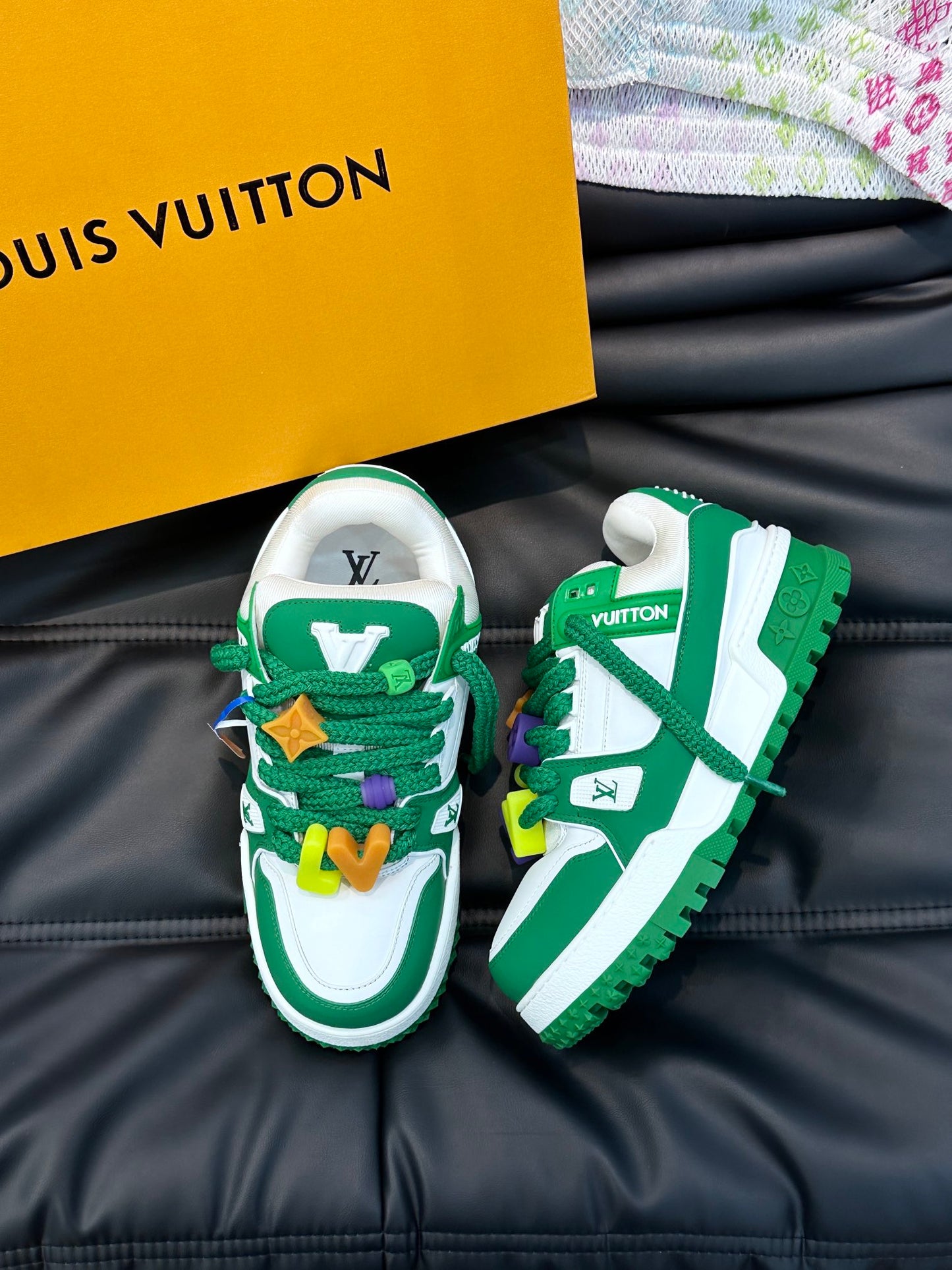 LV-184shoes