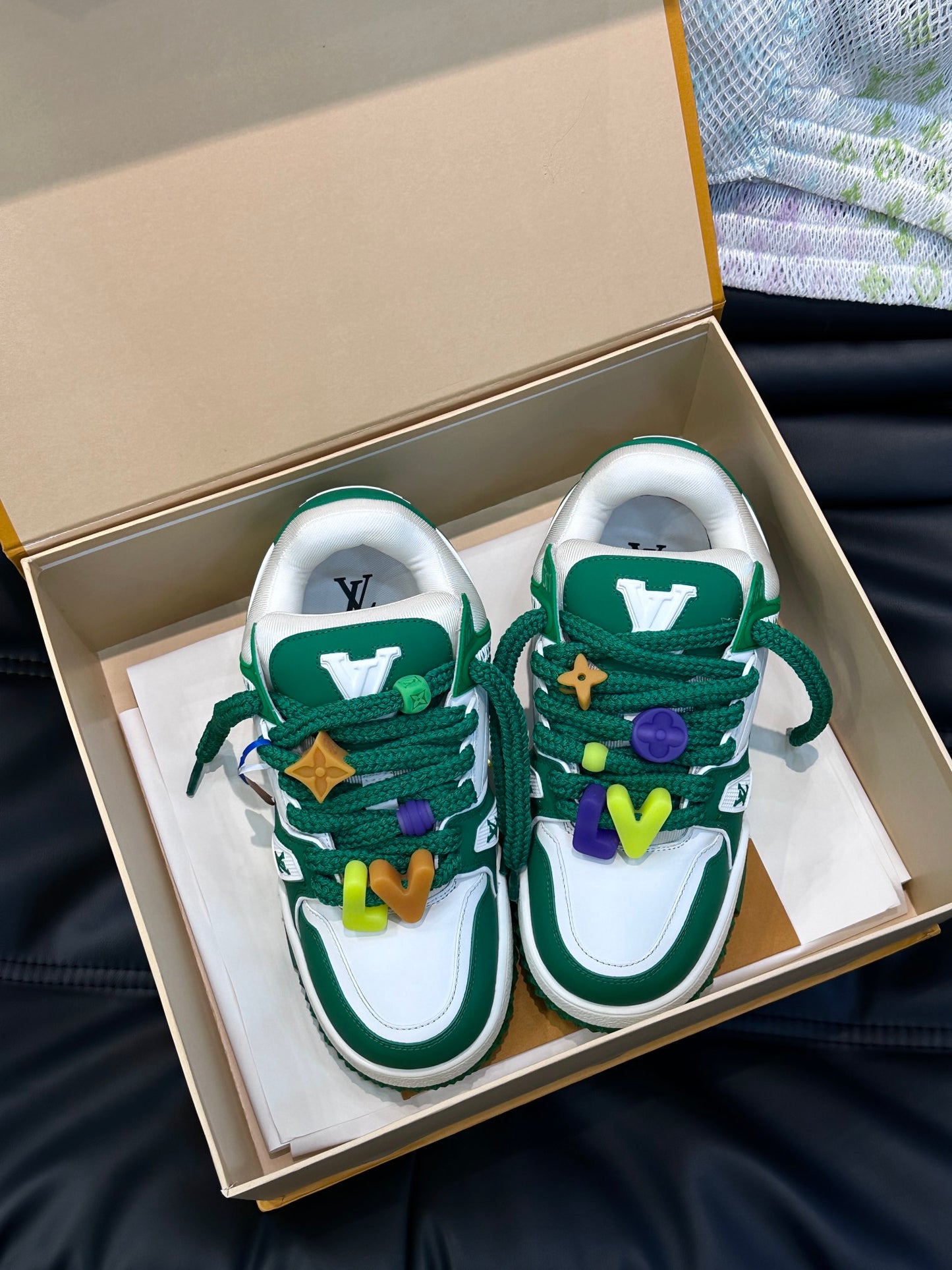 LV-184shoes