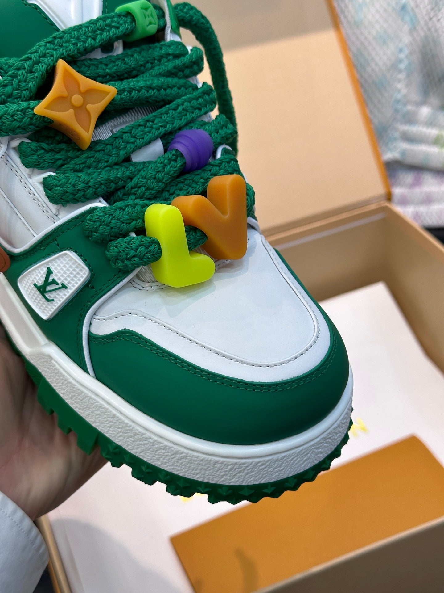 LV-184shoes