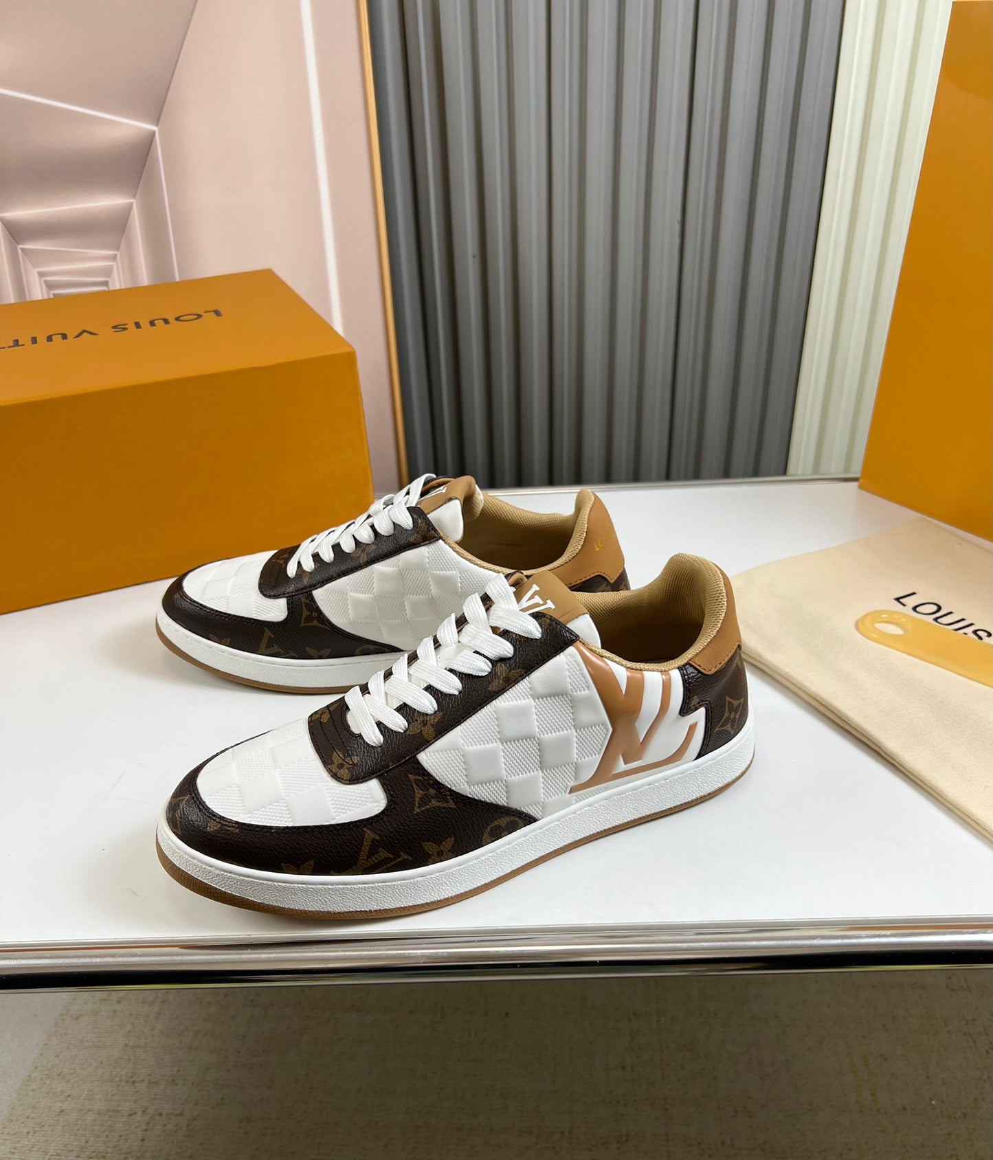 LV-196shoes