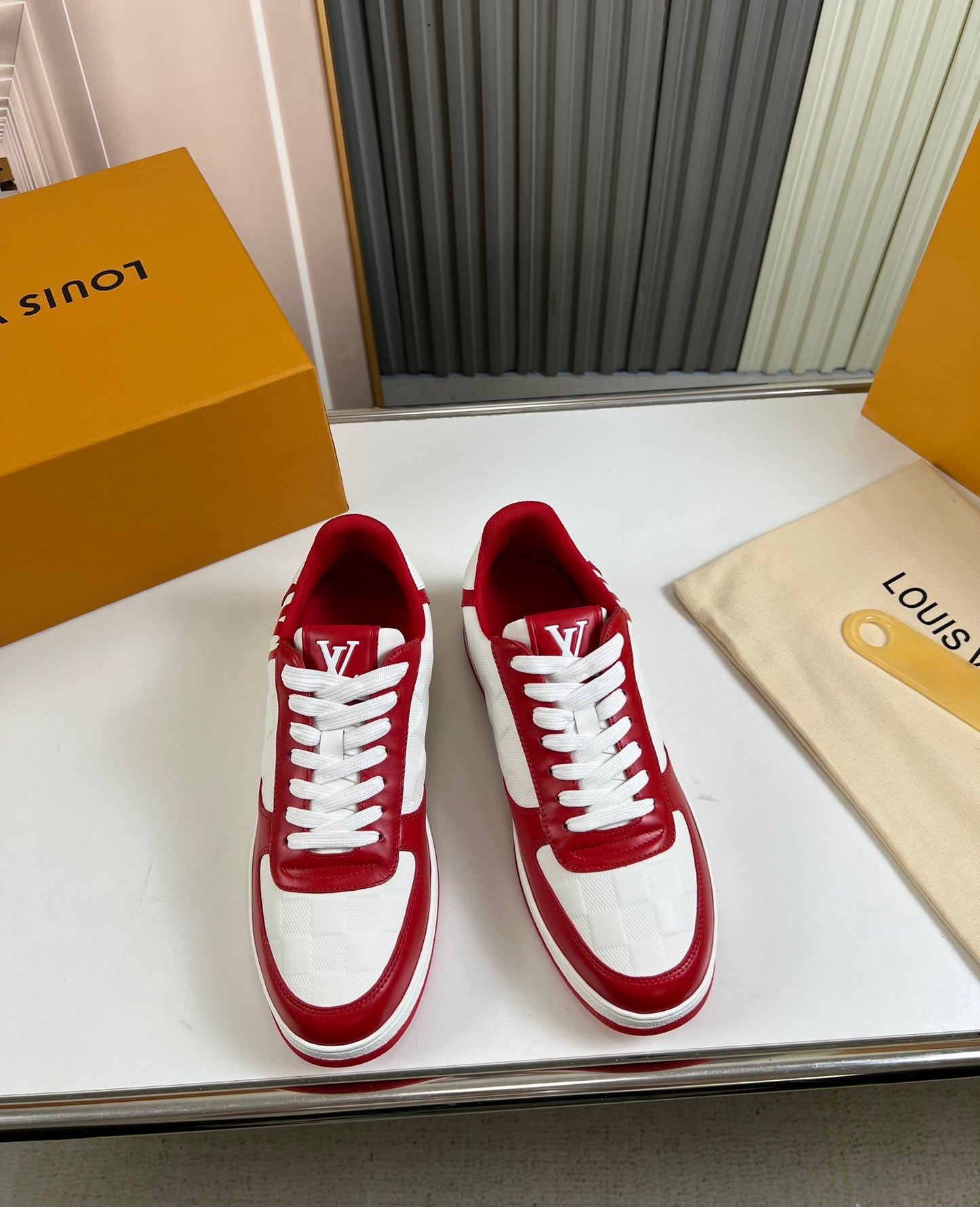 LV-199shoes