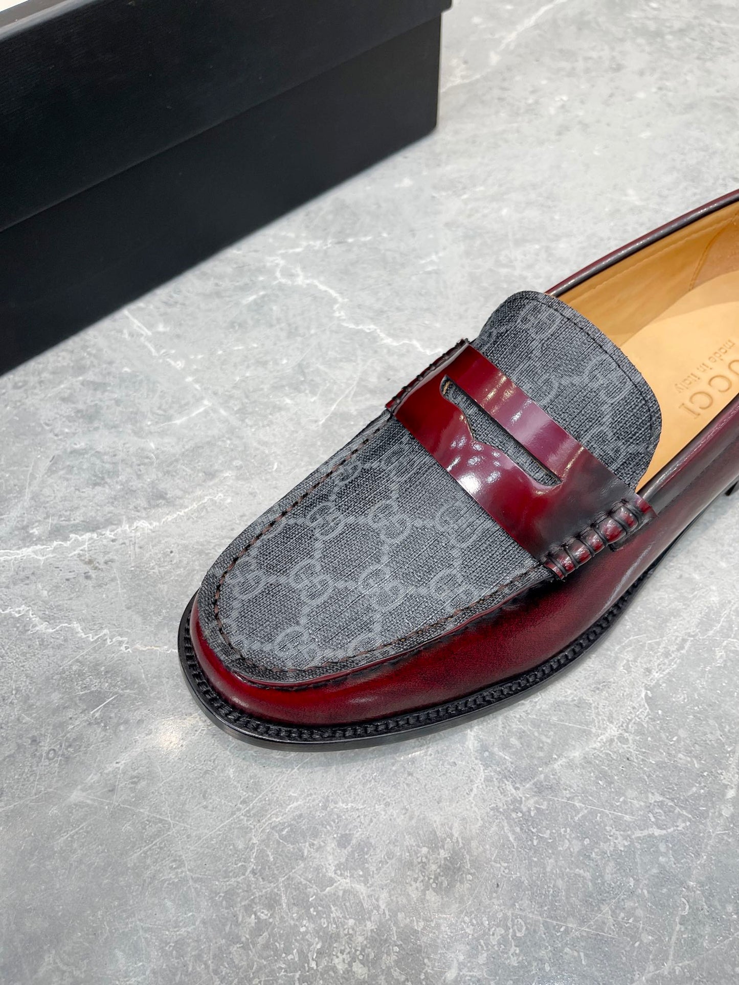 Gucci-102Shoes