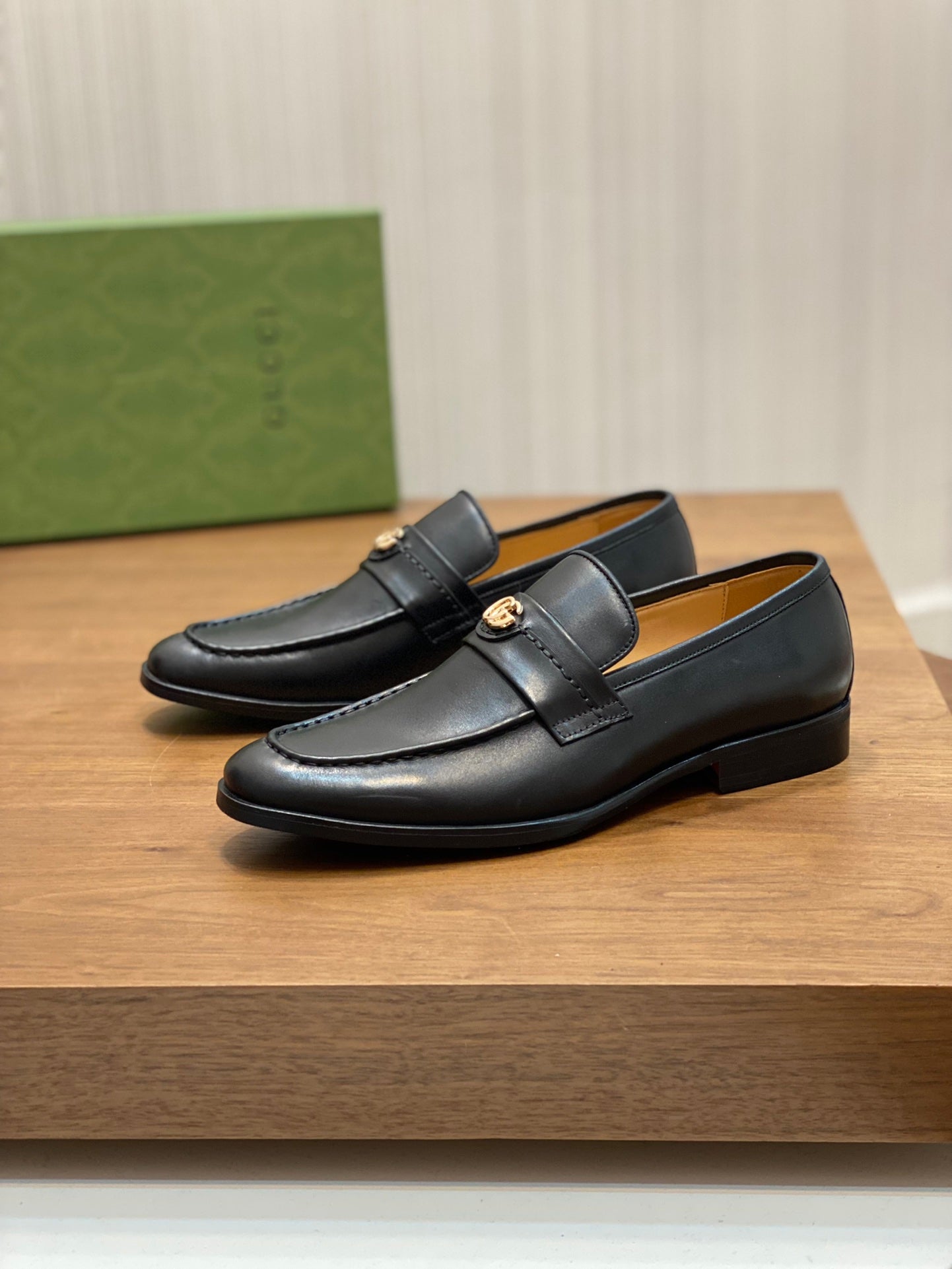 Gucci-107Shoes