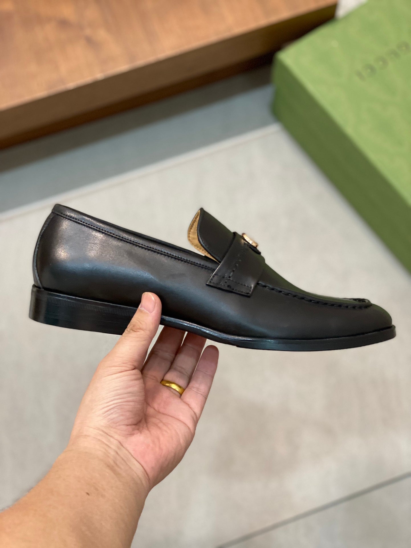 Gucci-107Shoes
