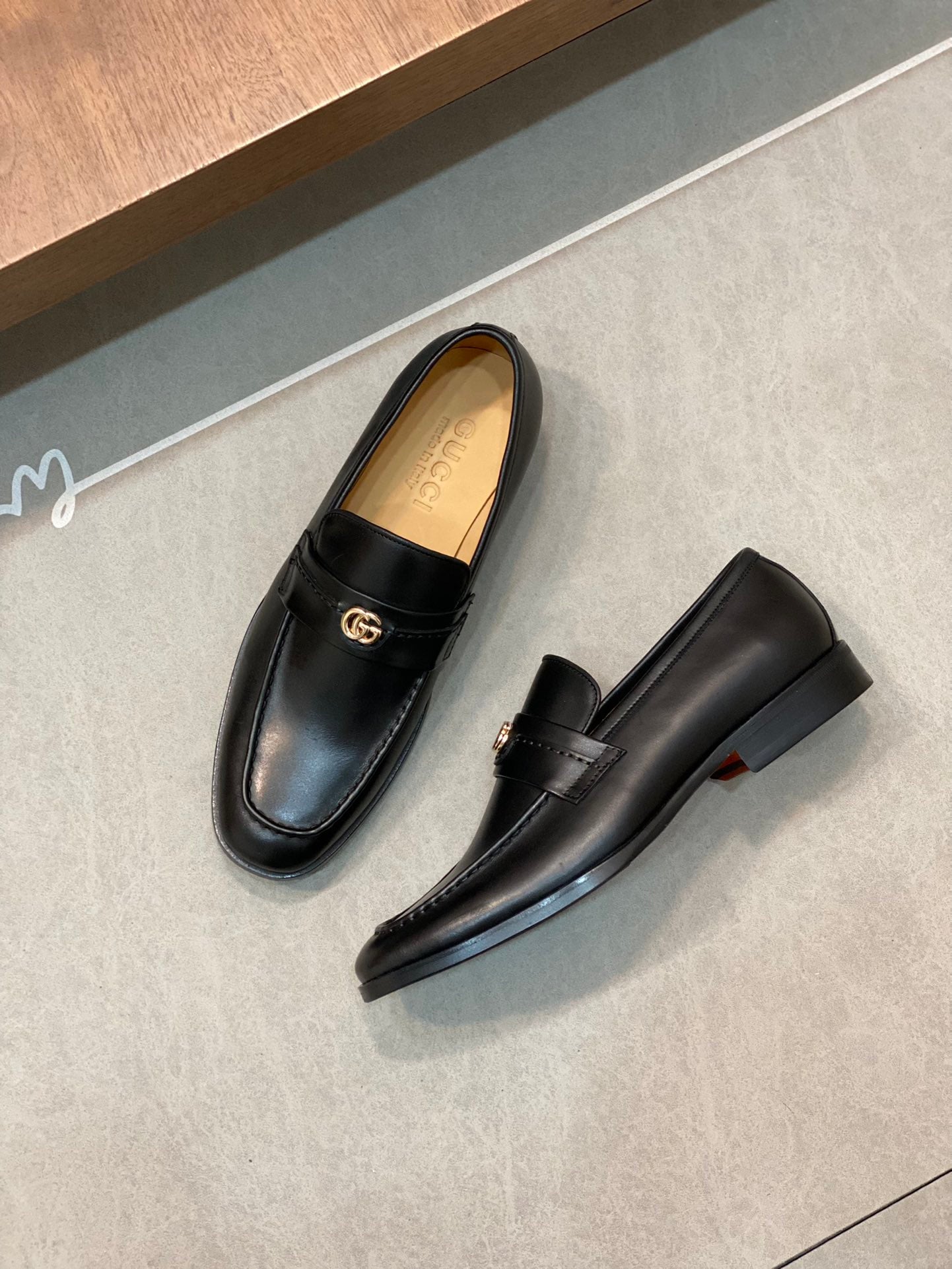 Gucci-107Shoes