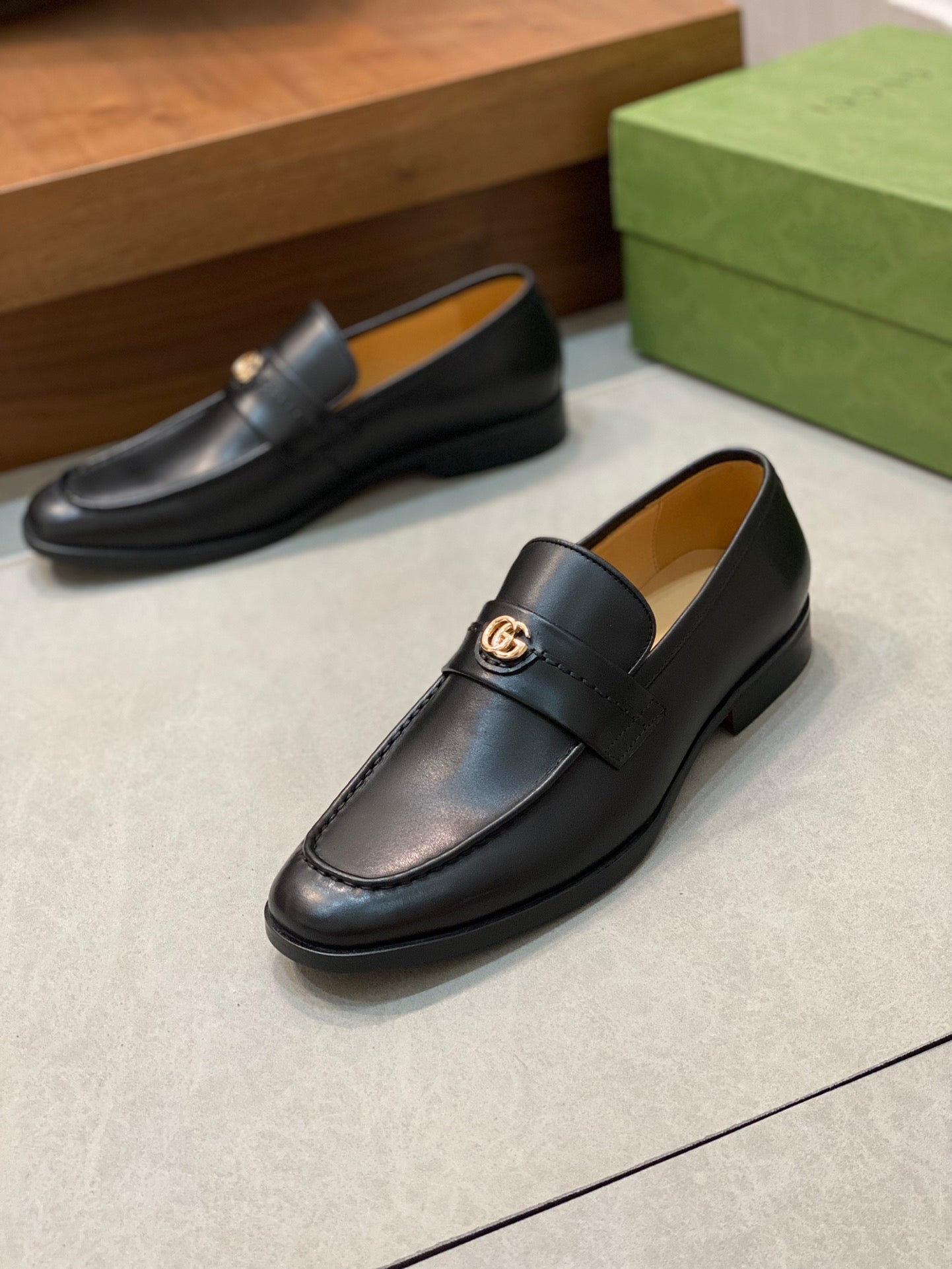 Gucci-107Shoes