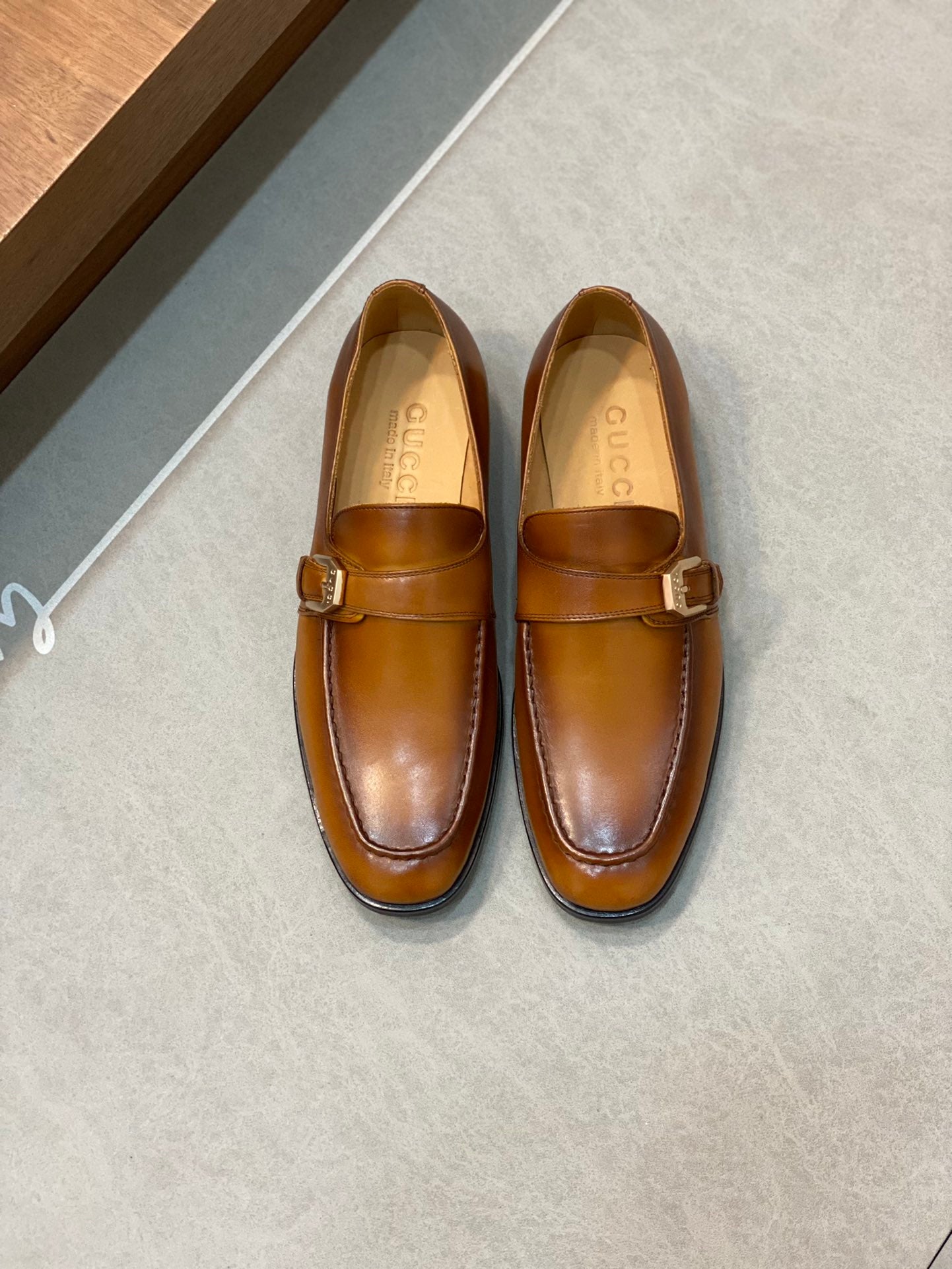 Gucci-108Shoes
