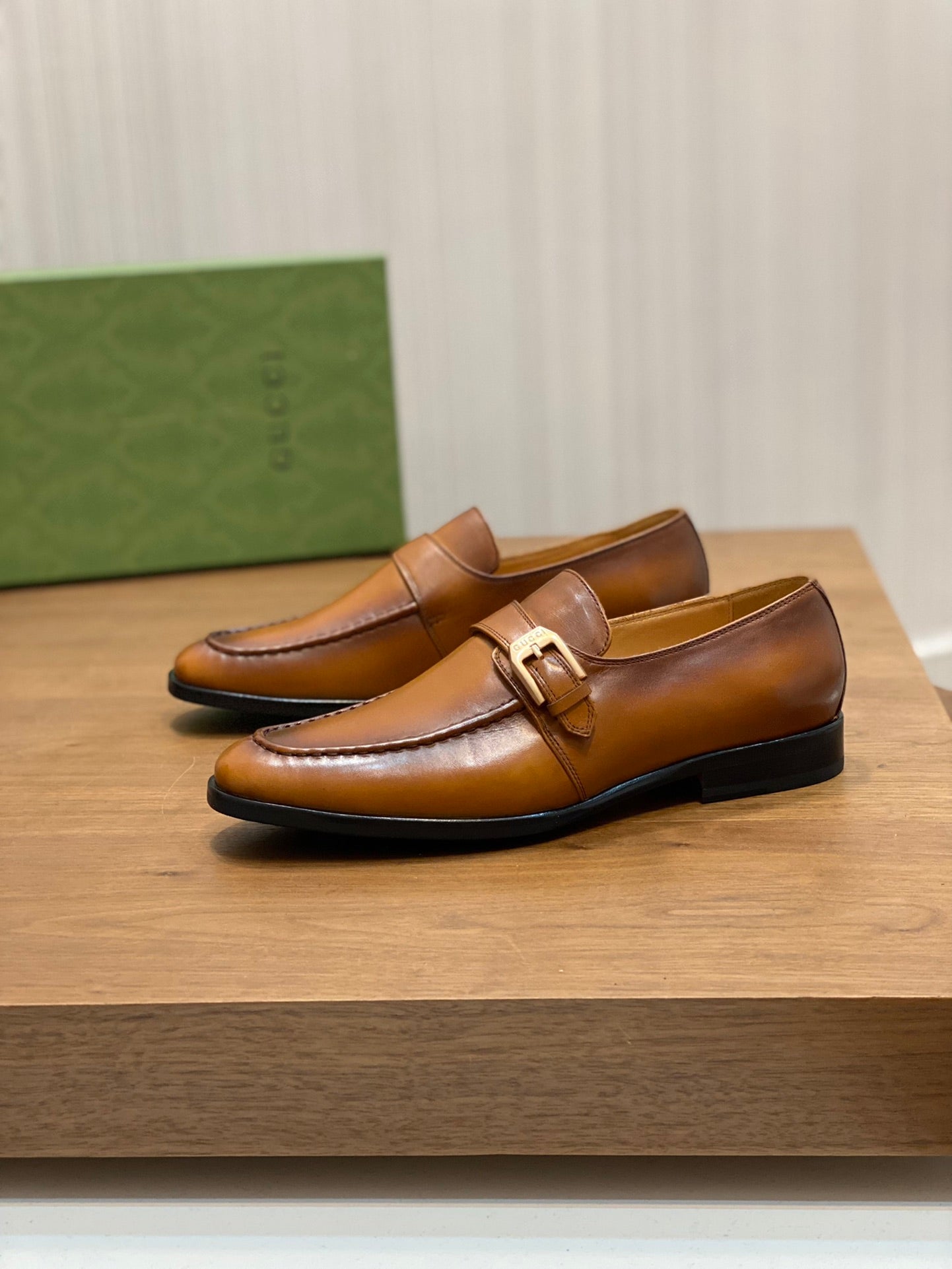 Gucci-108Shoes