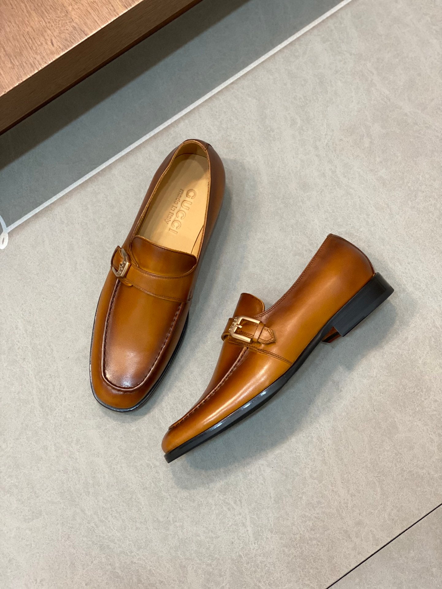 Gucci-108Shoes