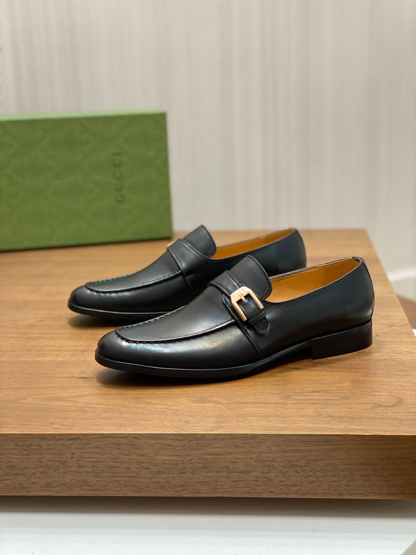 Gucci-109Shoes