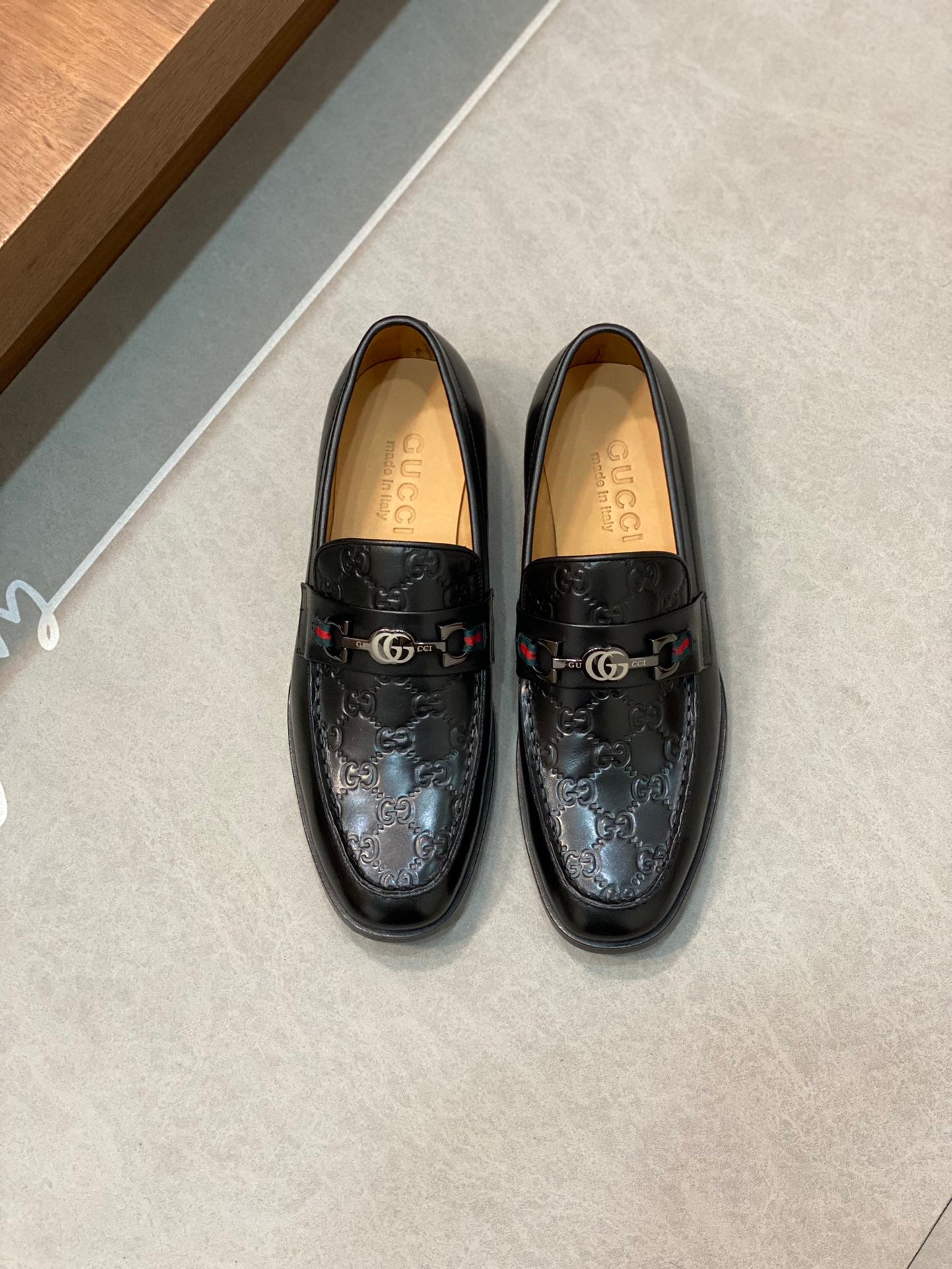 Gucci-110Shoes