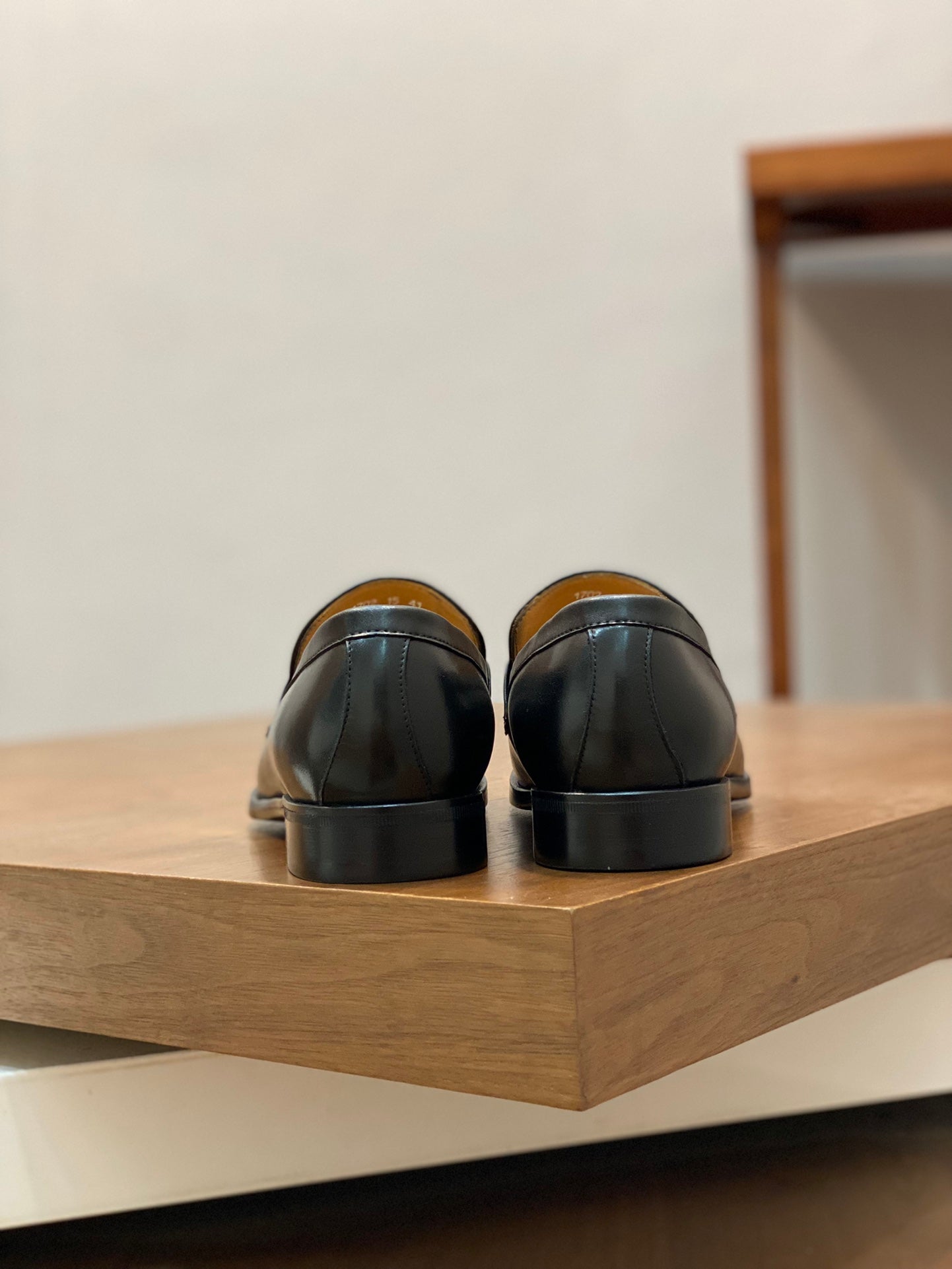 Gucci-110Shoes